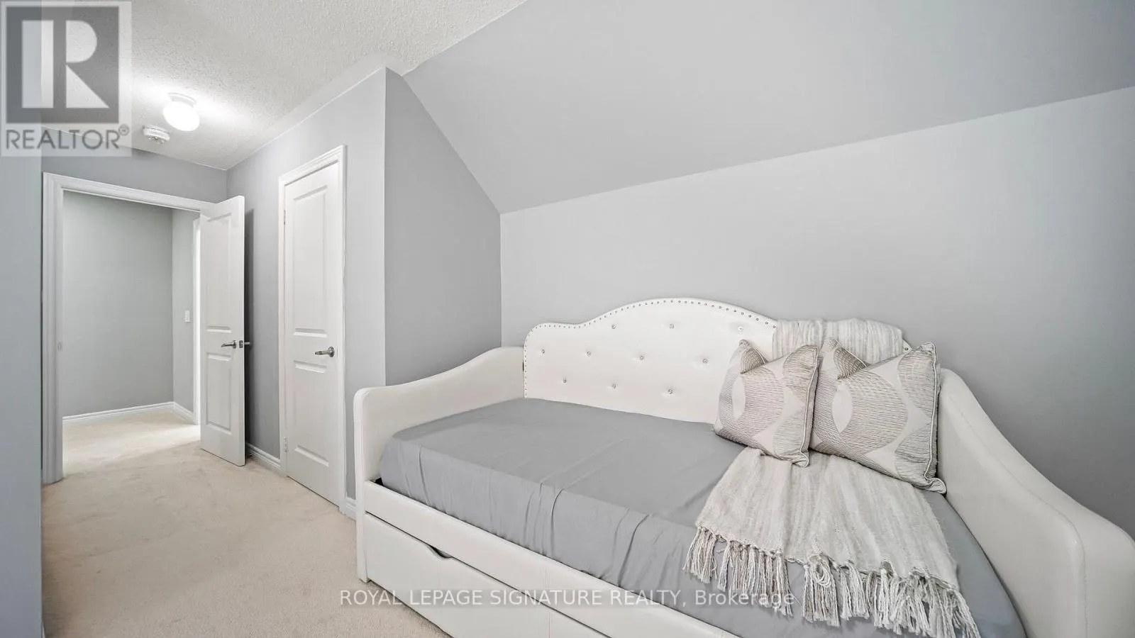 65 KINGSMERE CRESCENT