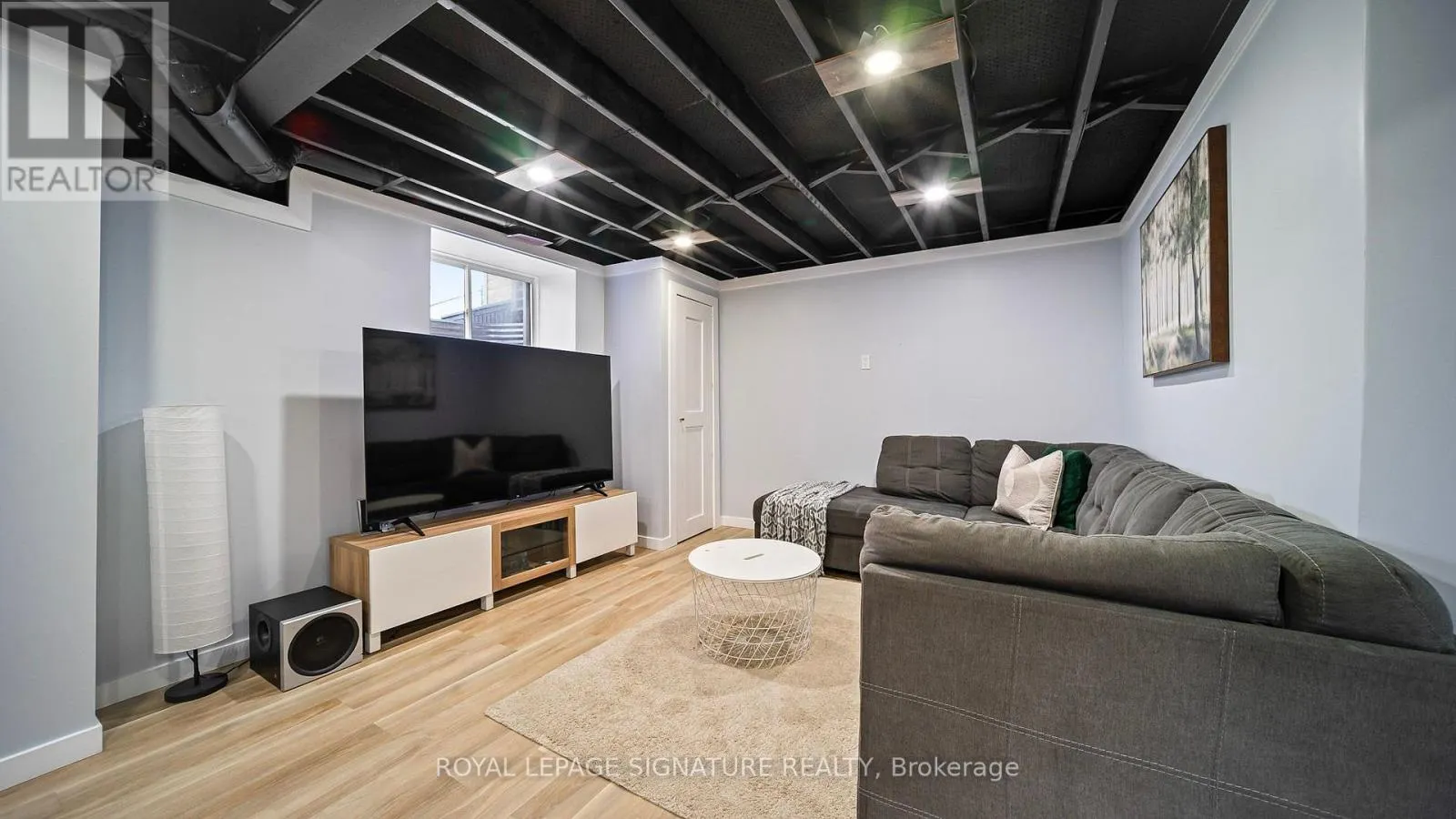 65 KINGSMERE CRESCENT