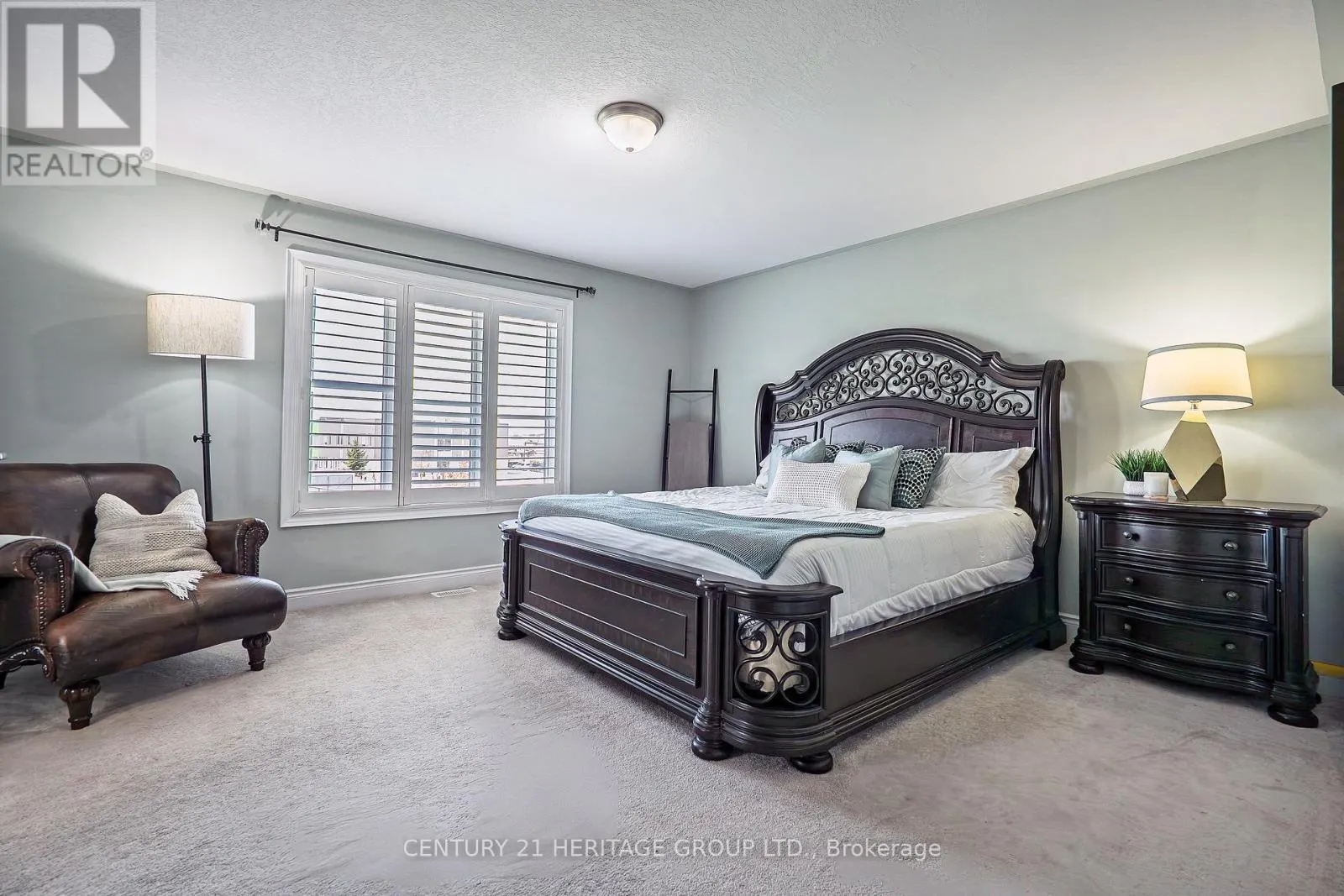 89 SUTHERLAND AVENUE