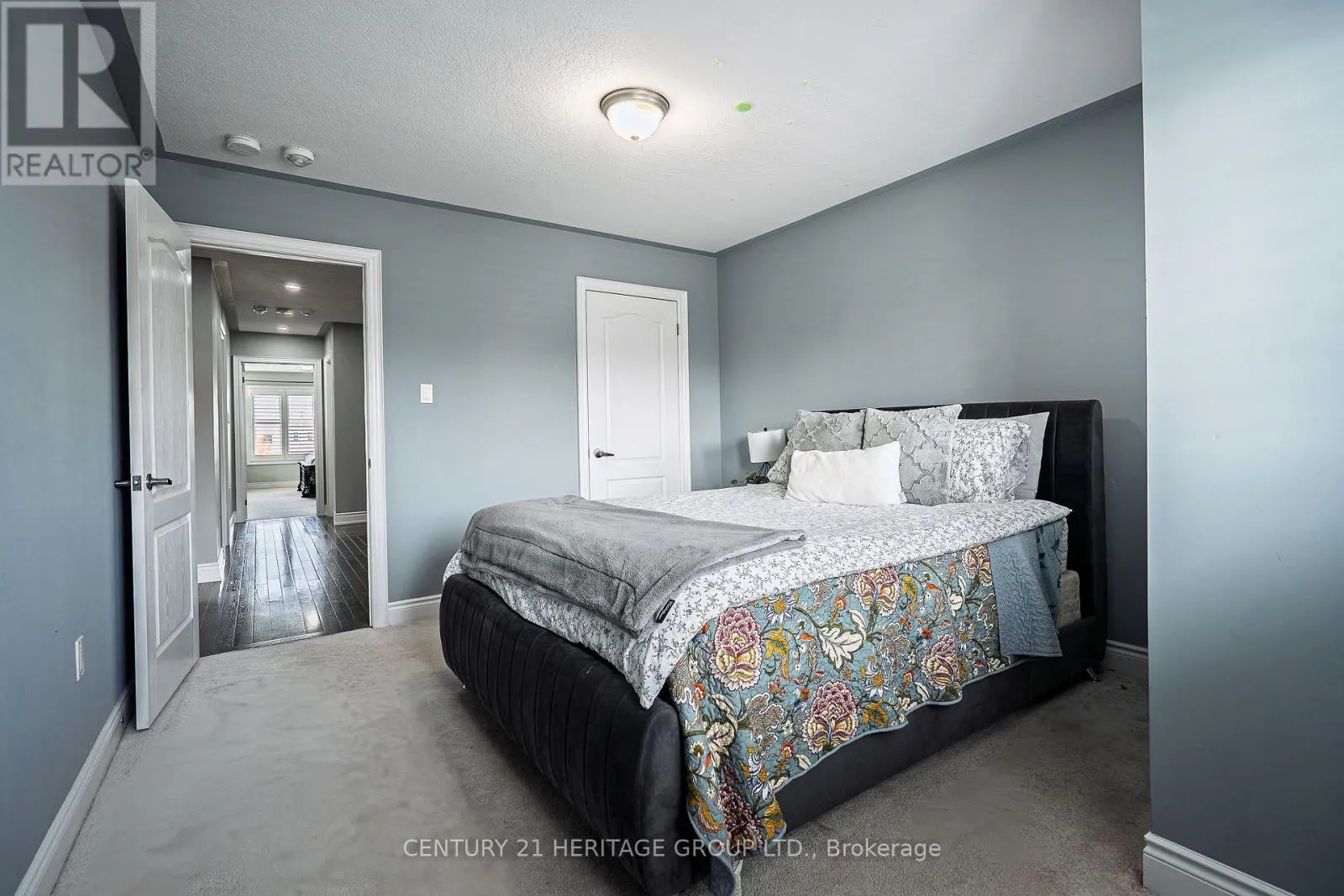 89 SUTHERLAND AVENUE