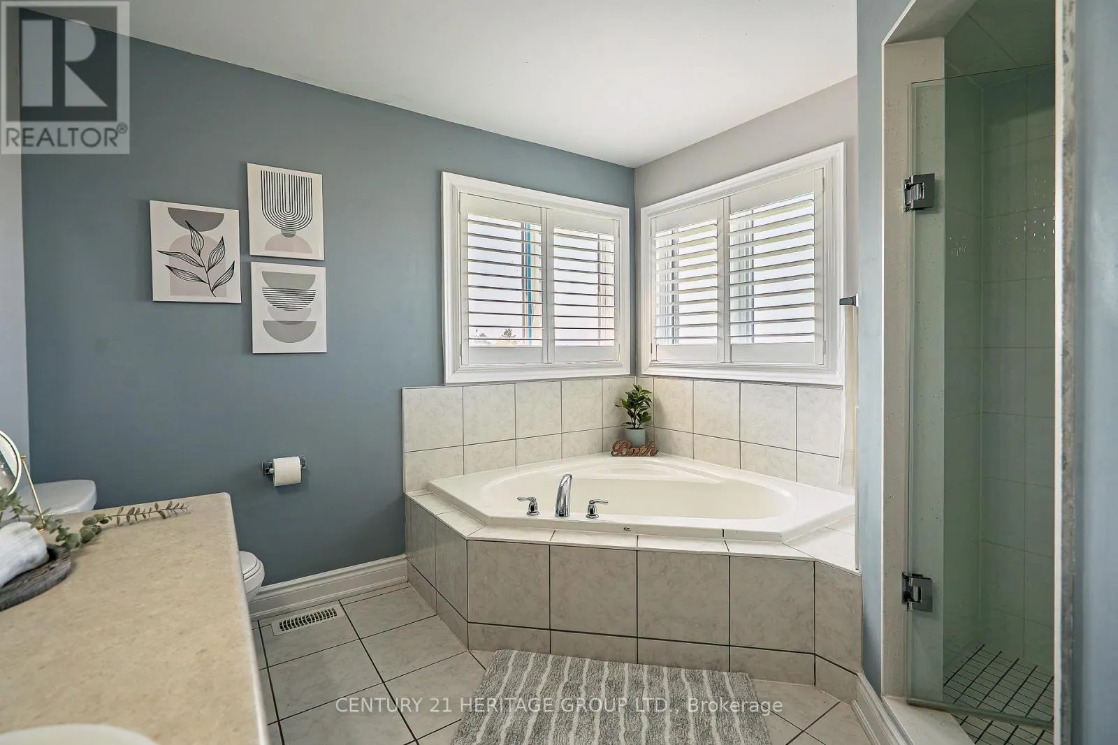 89 SUTHERLAND AVENUE