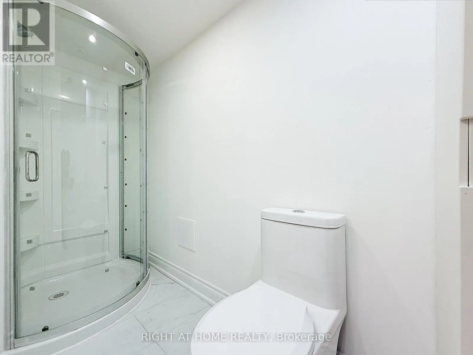 LOWER - 54 GEORGE KIRBY STREET