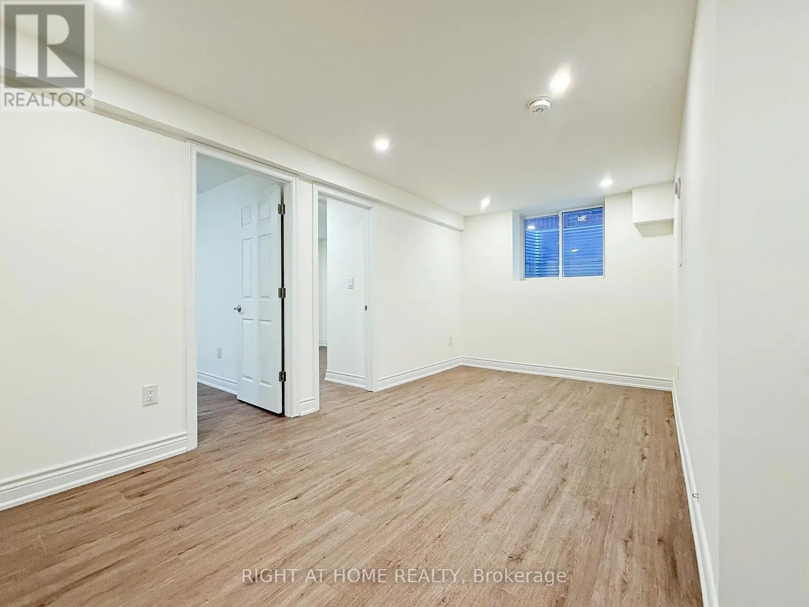 LOWER - 54 GEORGE KIRBY STREET