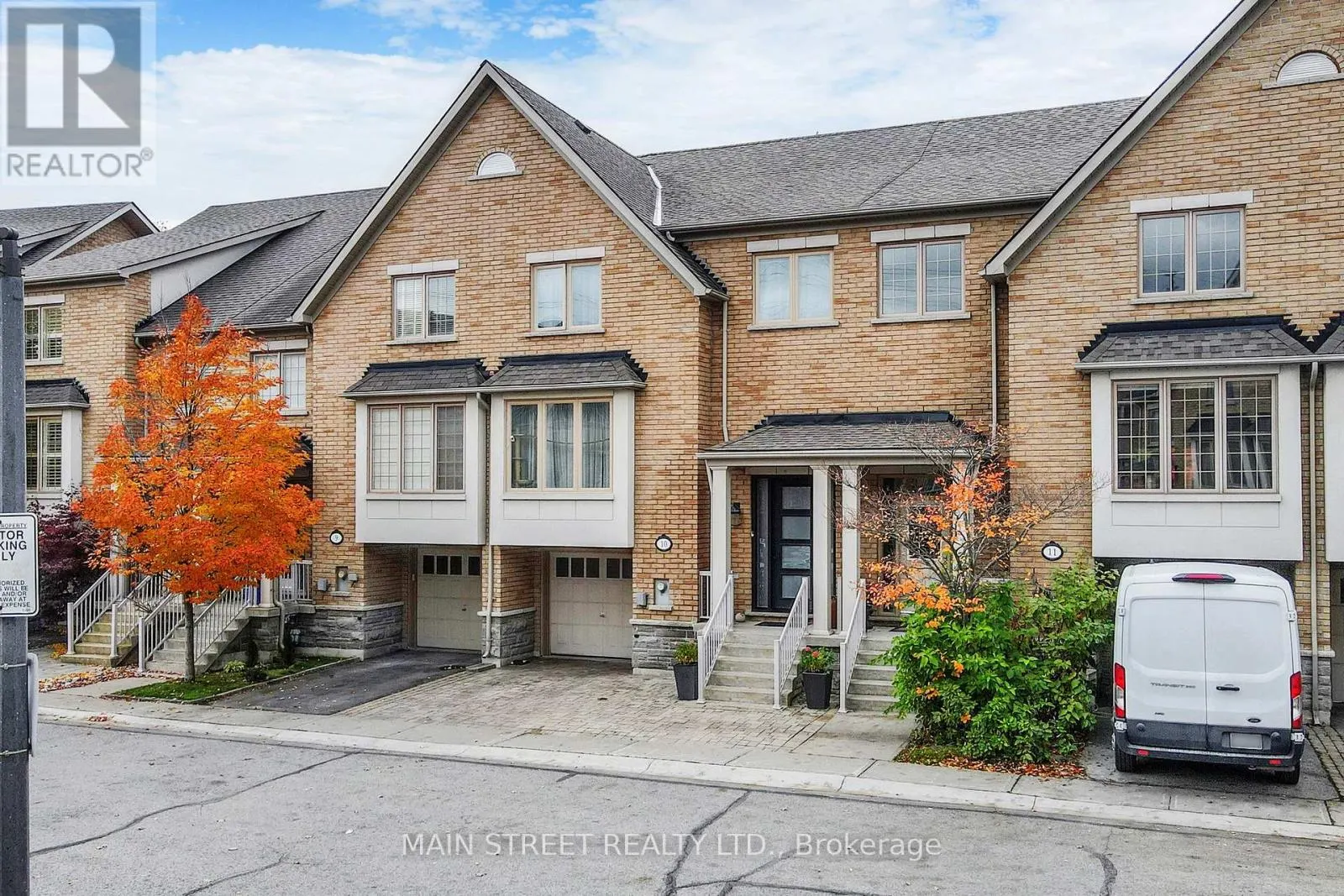 10 - 8900 BATHURST STREET