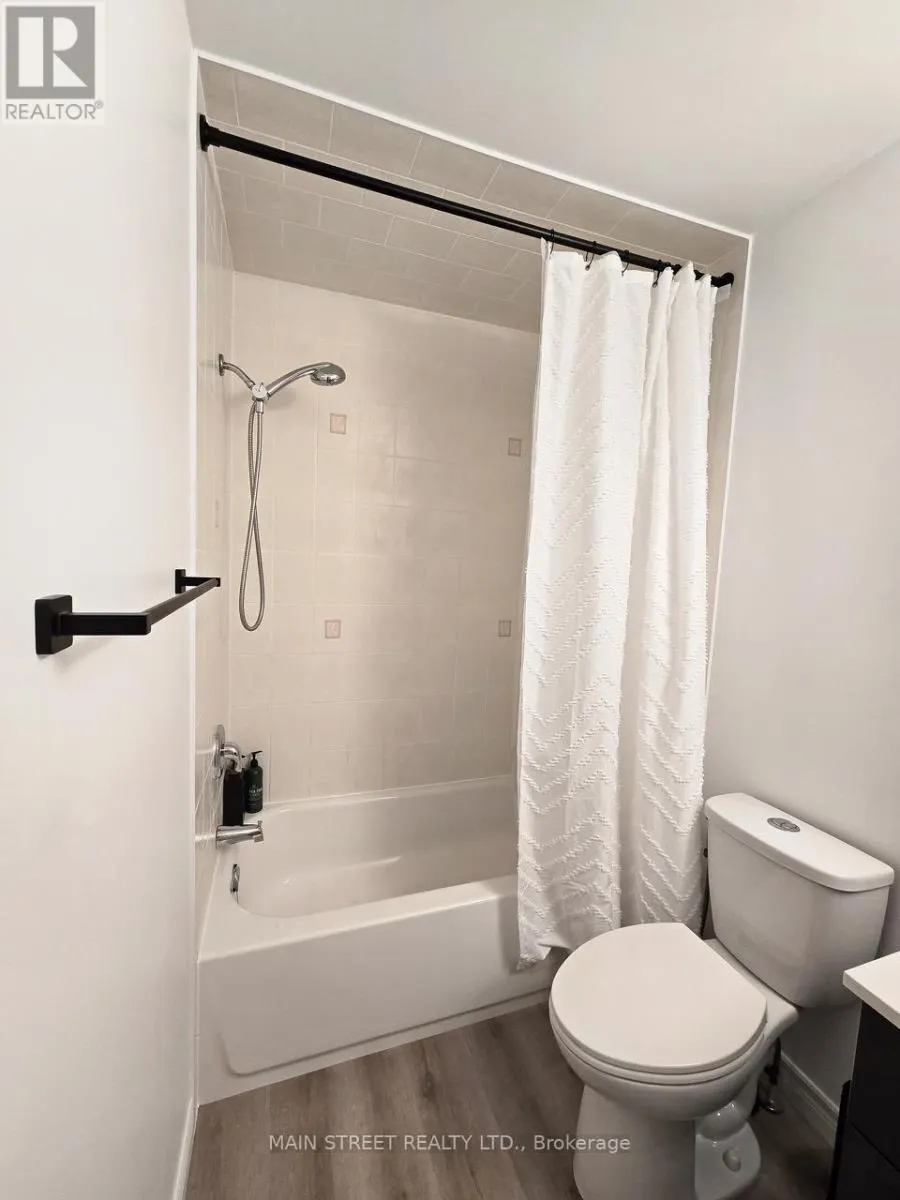 10 - 8900 BATHURST STREET