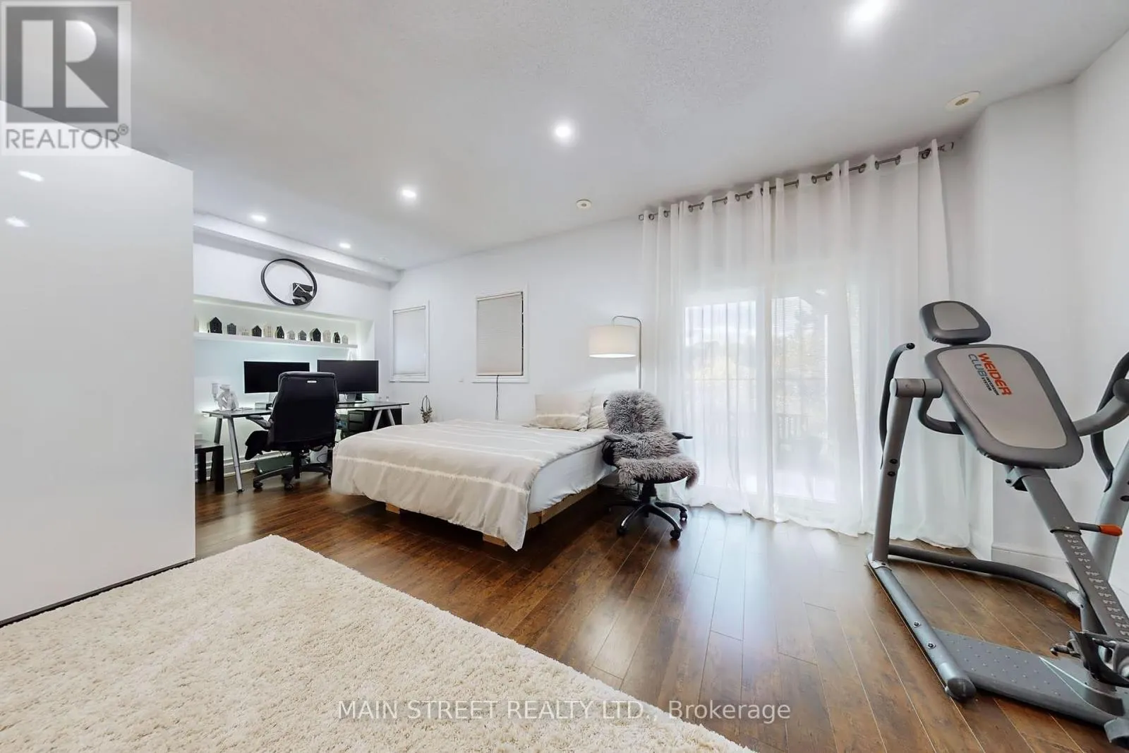 10 - 8900 BATHURST STREET