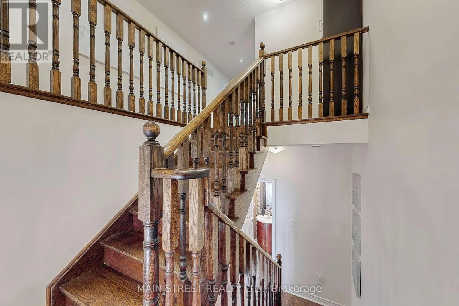 10 - 8900 BATHURST STREET