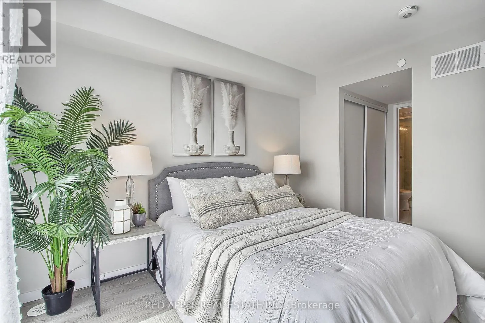 110 - 600 ALEX GARDNER CIRCLE