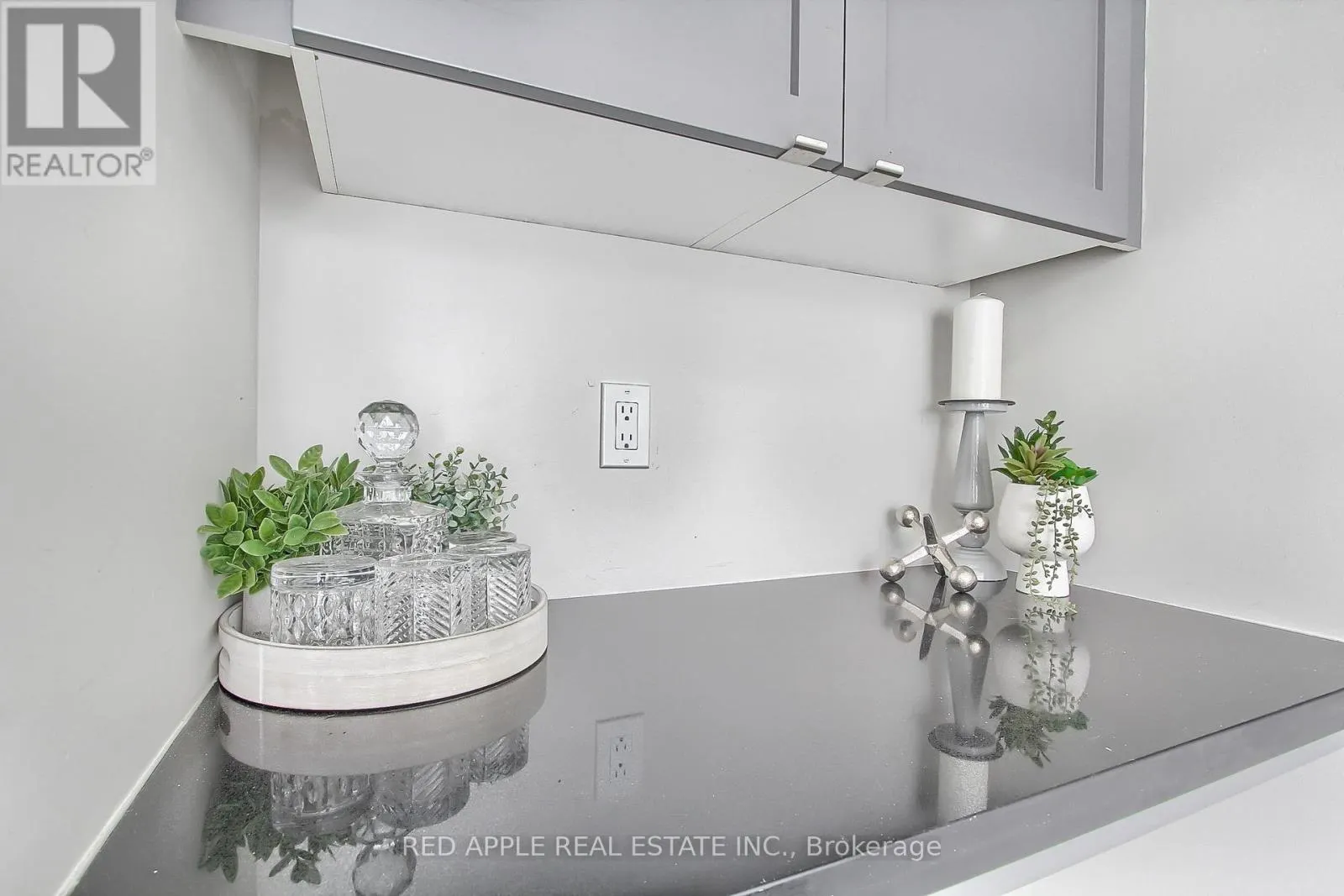 110 - 600 ALEX GARDNER CIRCLE