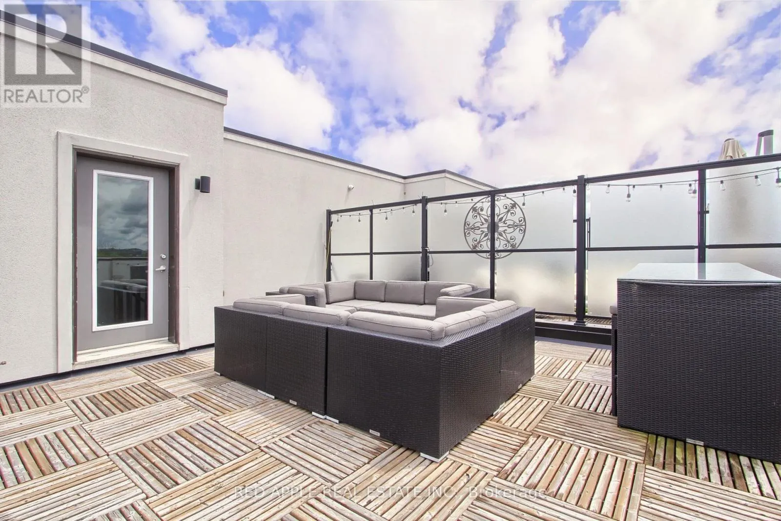 110 - 600 ALEX GARDNER CIRCLE