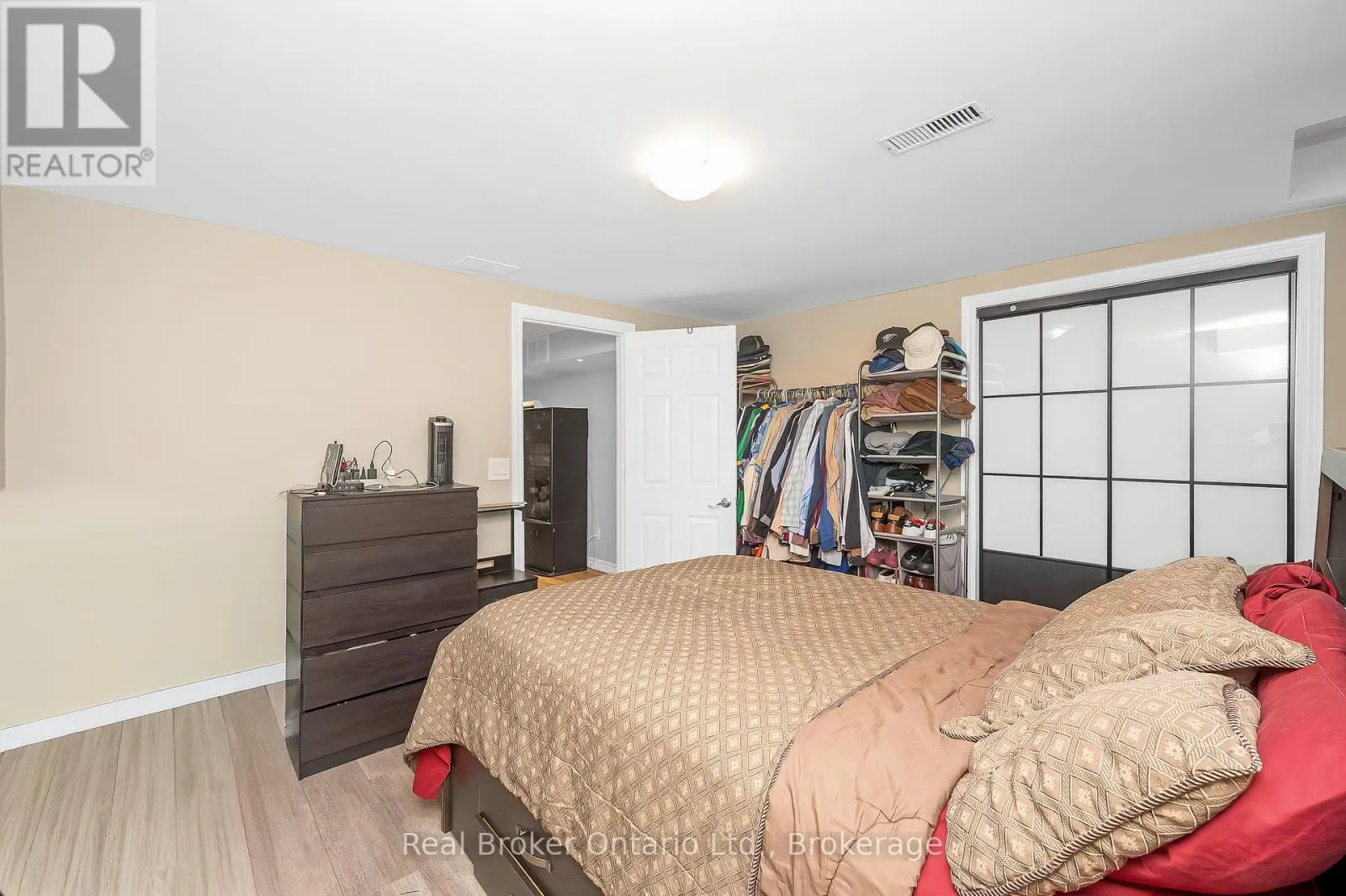 248 HAWKVIEW BOULEVARD