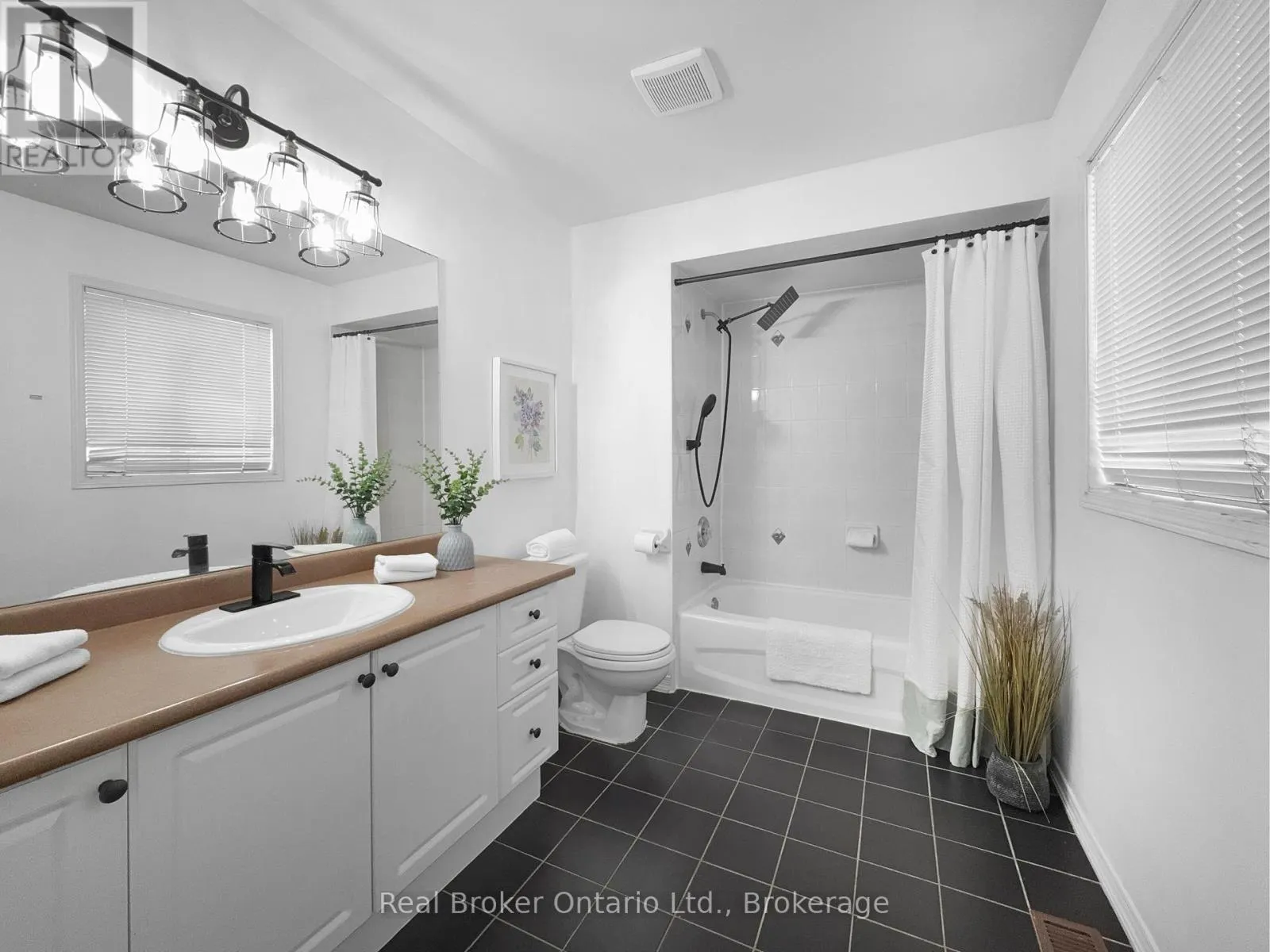 248 HAWKVIEW BOULEVARD