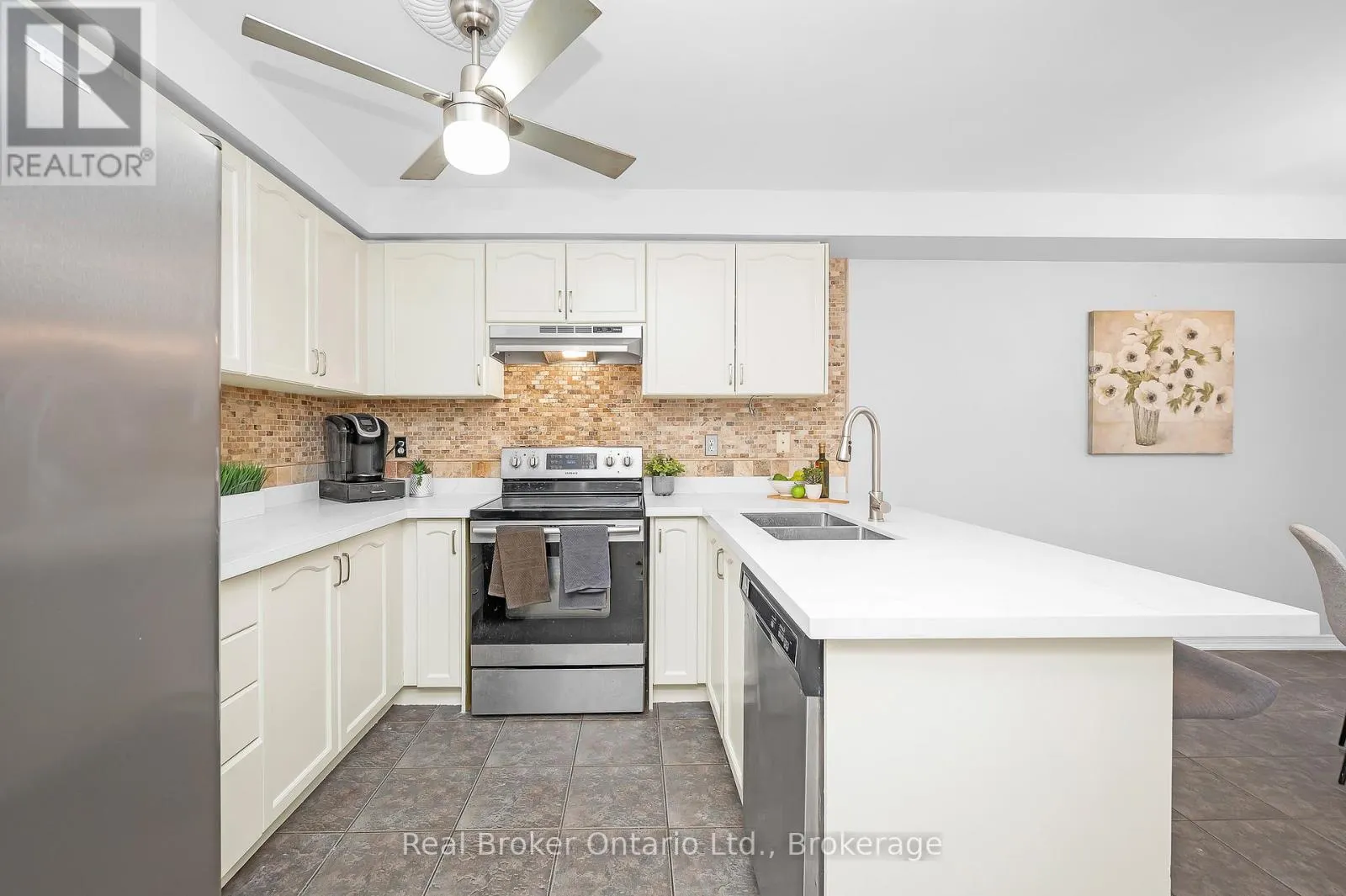 248 HAWKVIEW BOULEVARD