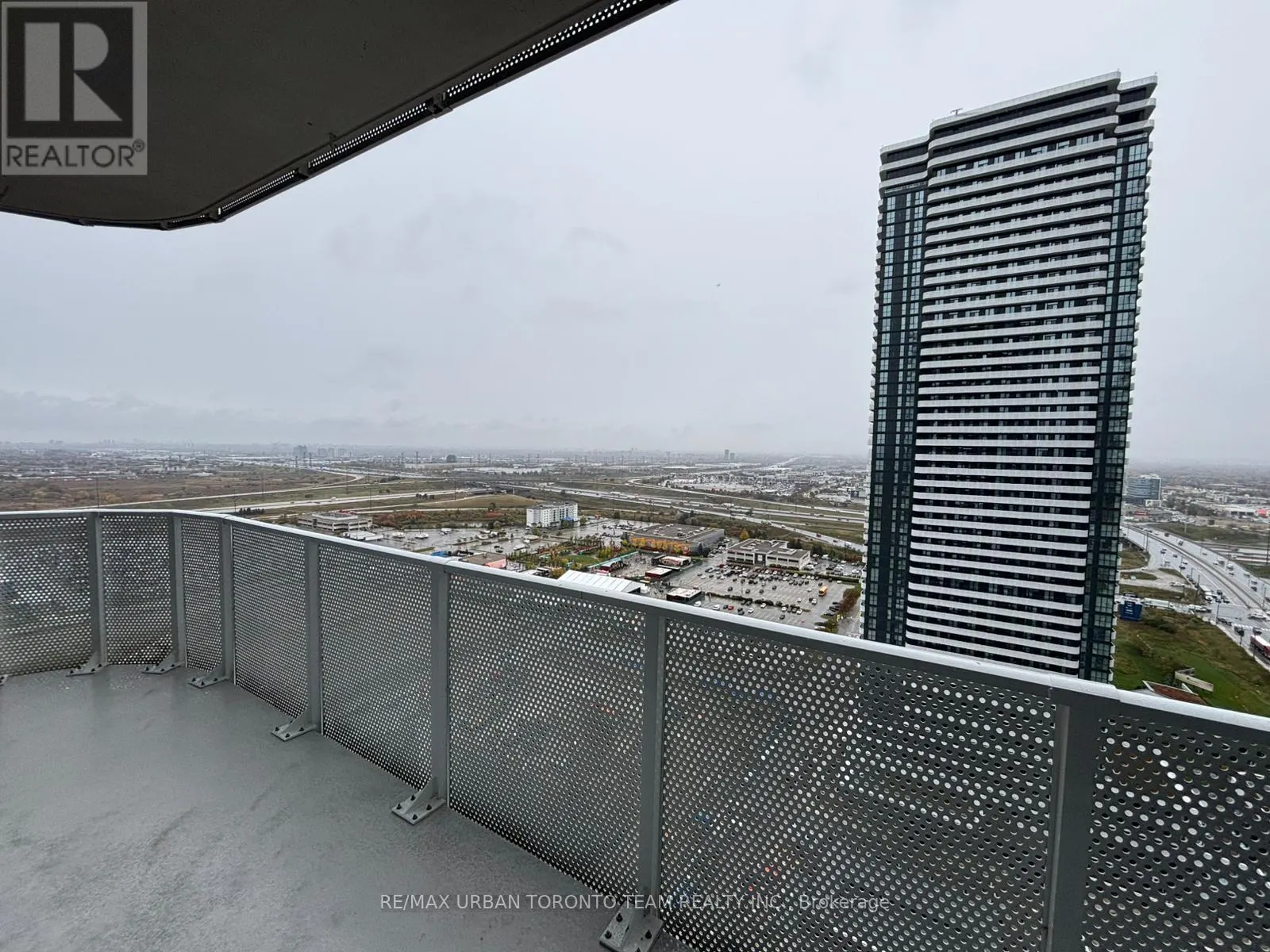 3115 - 28 INTERCHANGE WAY