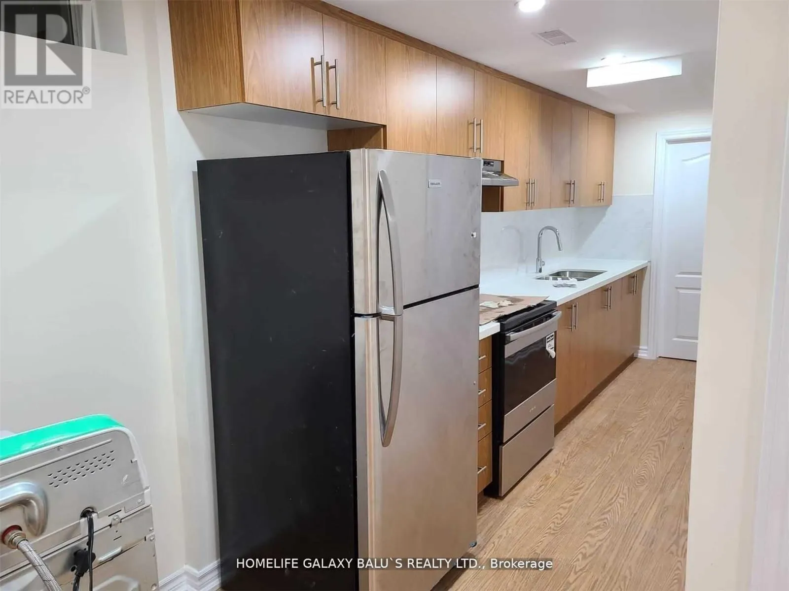 (BASEMENT) - 4 MALBOROUGH ROAD