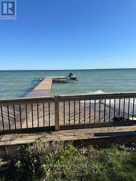 303 LAKE DR EAST UNIT A DRIVE