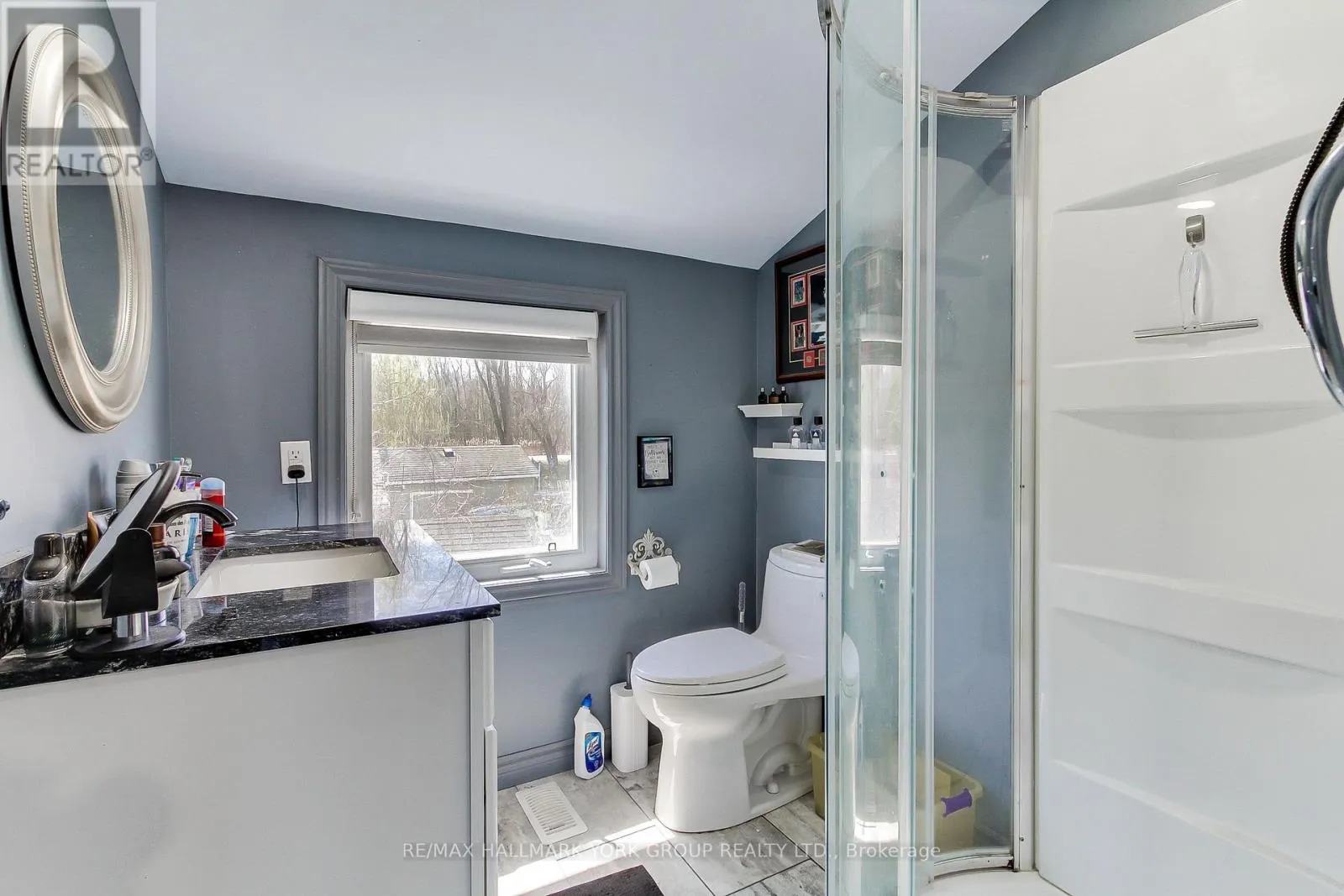 303 LAKE DR EAST UNIT A DRIVE