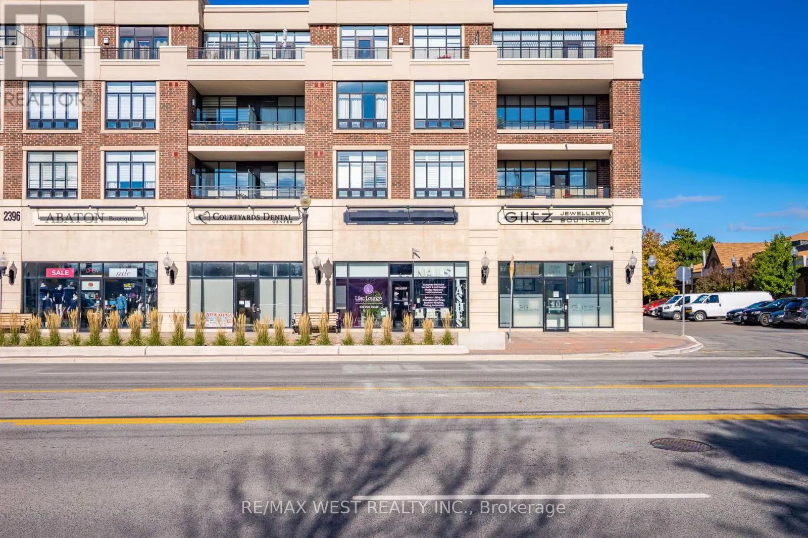 7 - 2396 MAJOR MACKENZIE DRIVE W