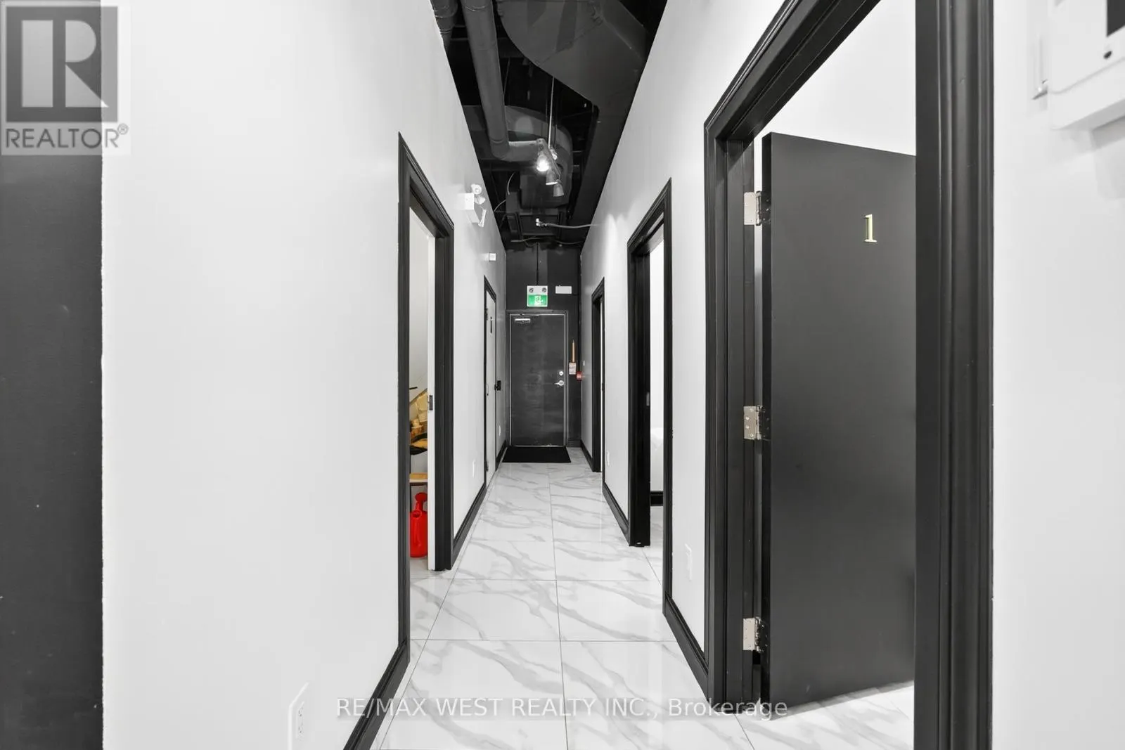 7 - 2396 MAJOR MACKENZIE DRIVE W