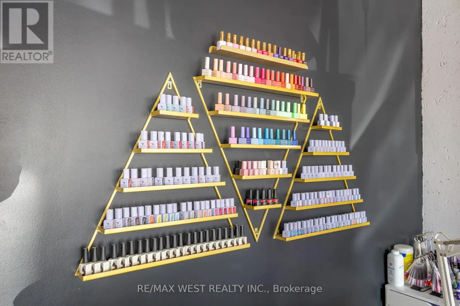 7 - 2396 MAJOR MACKENZIE DRIVE W