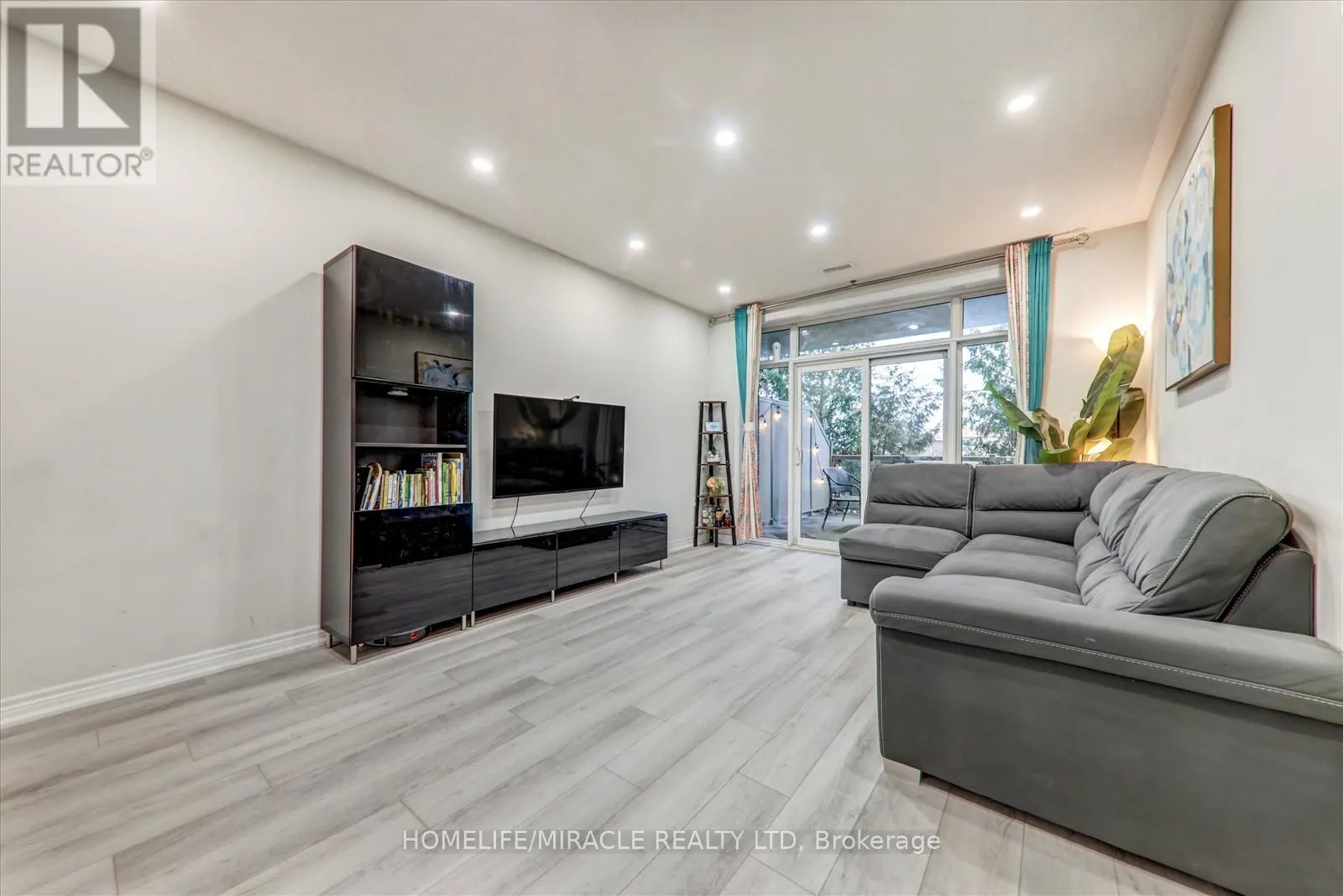 106 - 7340 MARKHAM ROAD