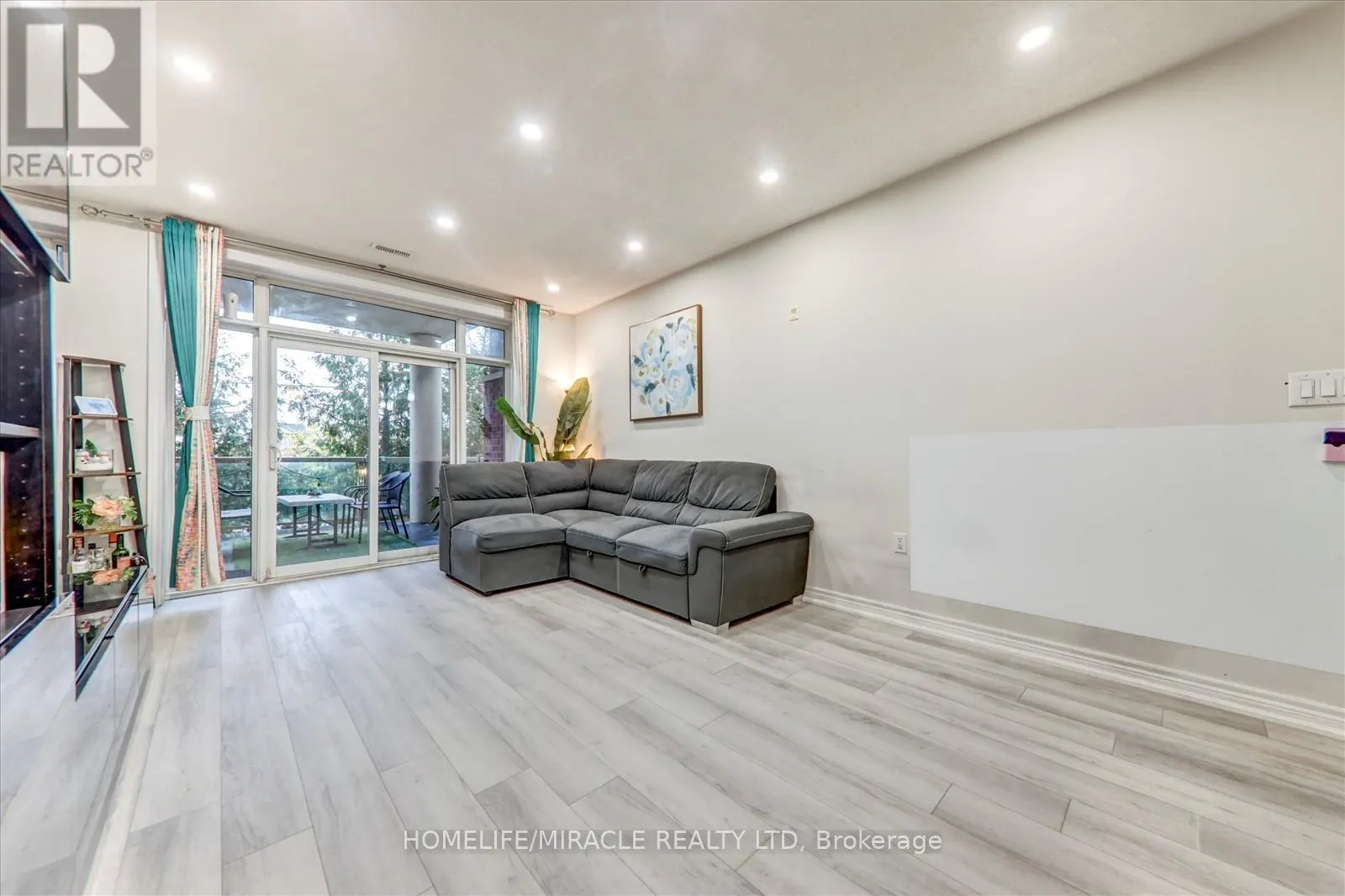 106 - 7340 MARKHAM ROAD