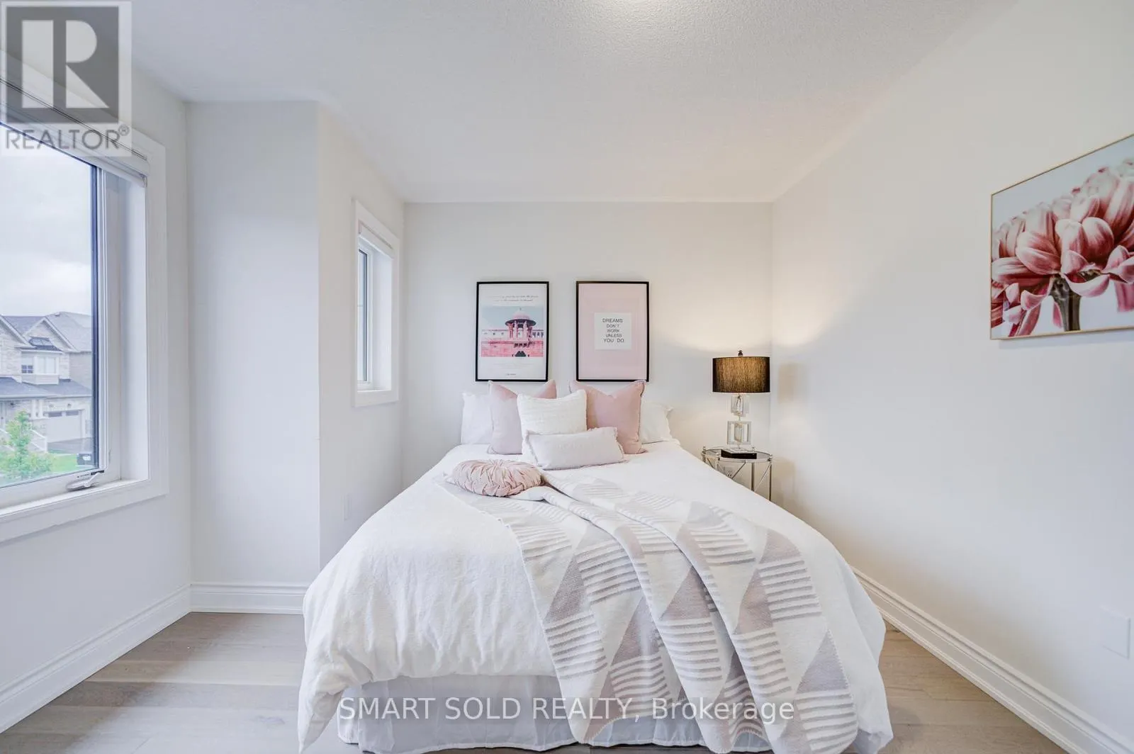 112 CARRIAGE SHOP BEND