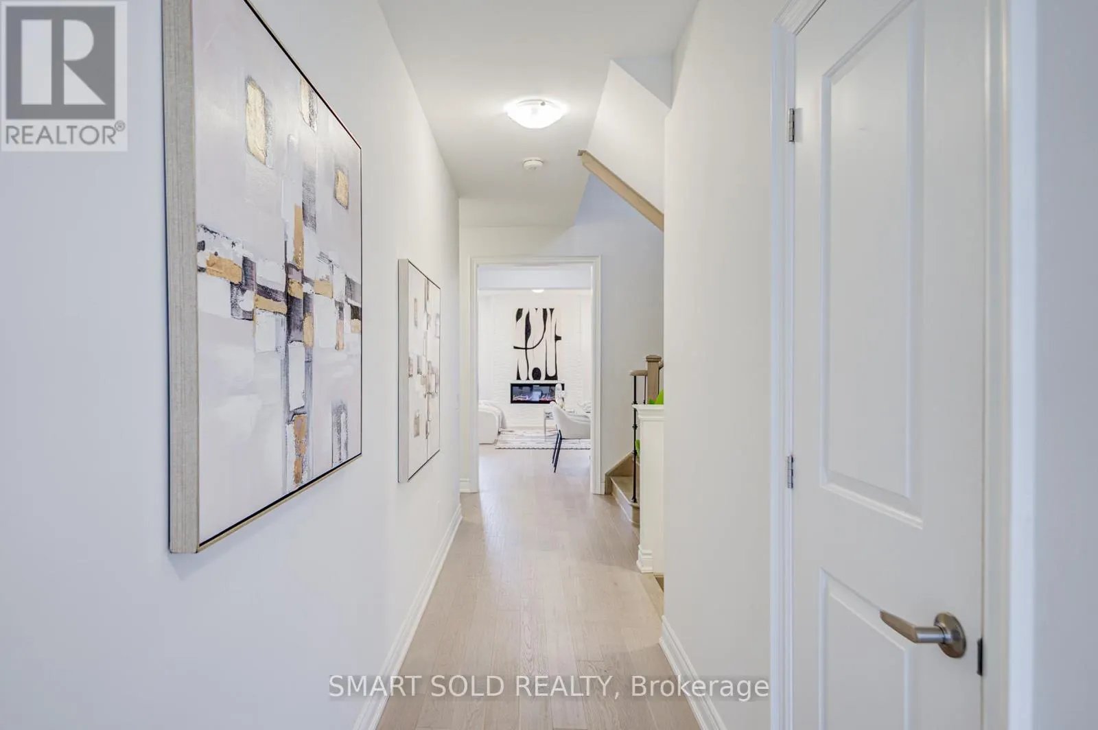 112 CARRIAGE SHOP BEND