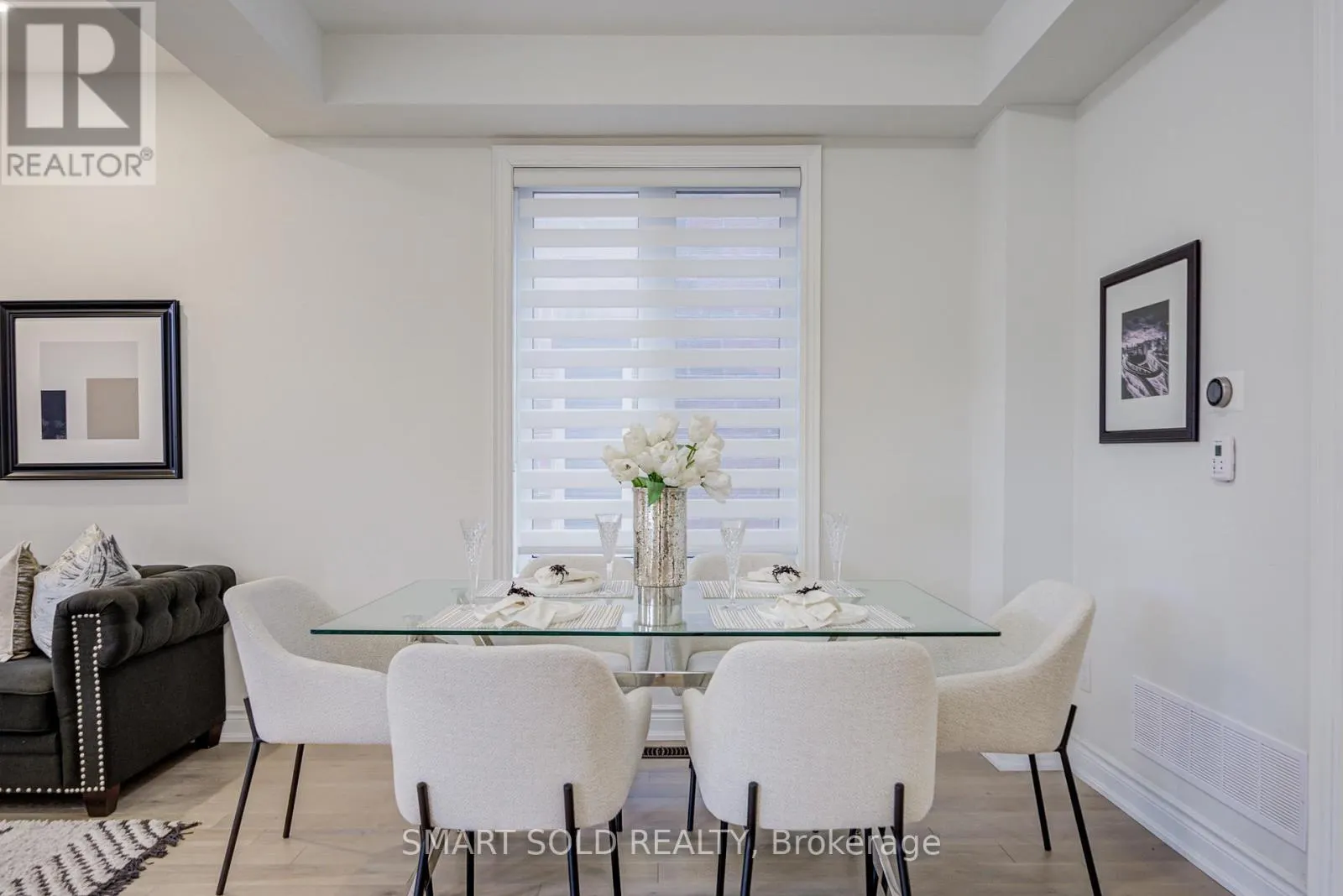 112 CARRIAGE SHOP BEND