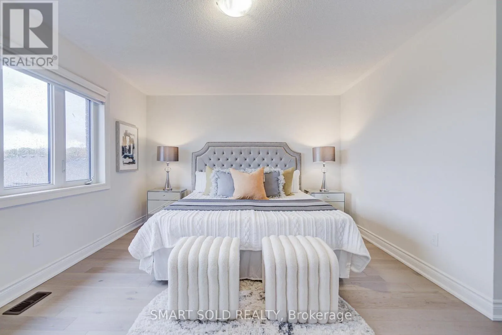 112 CARRIAGE SHOP BEND