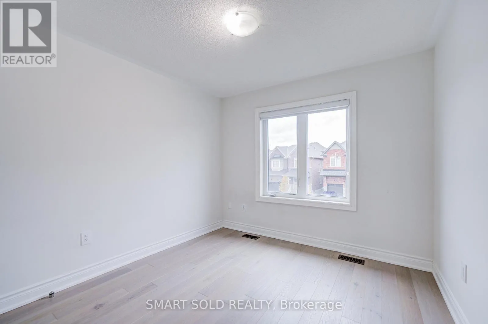 112 CARRIAGE SHOP BEND