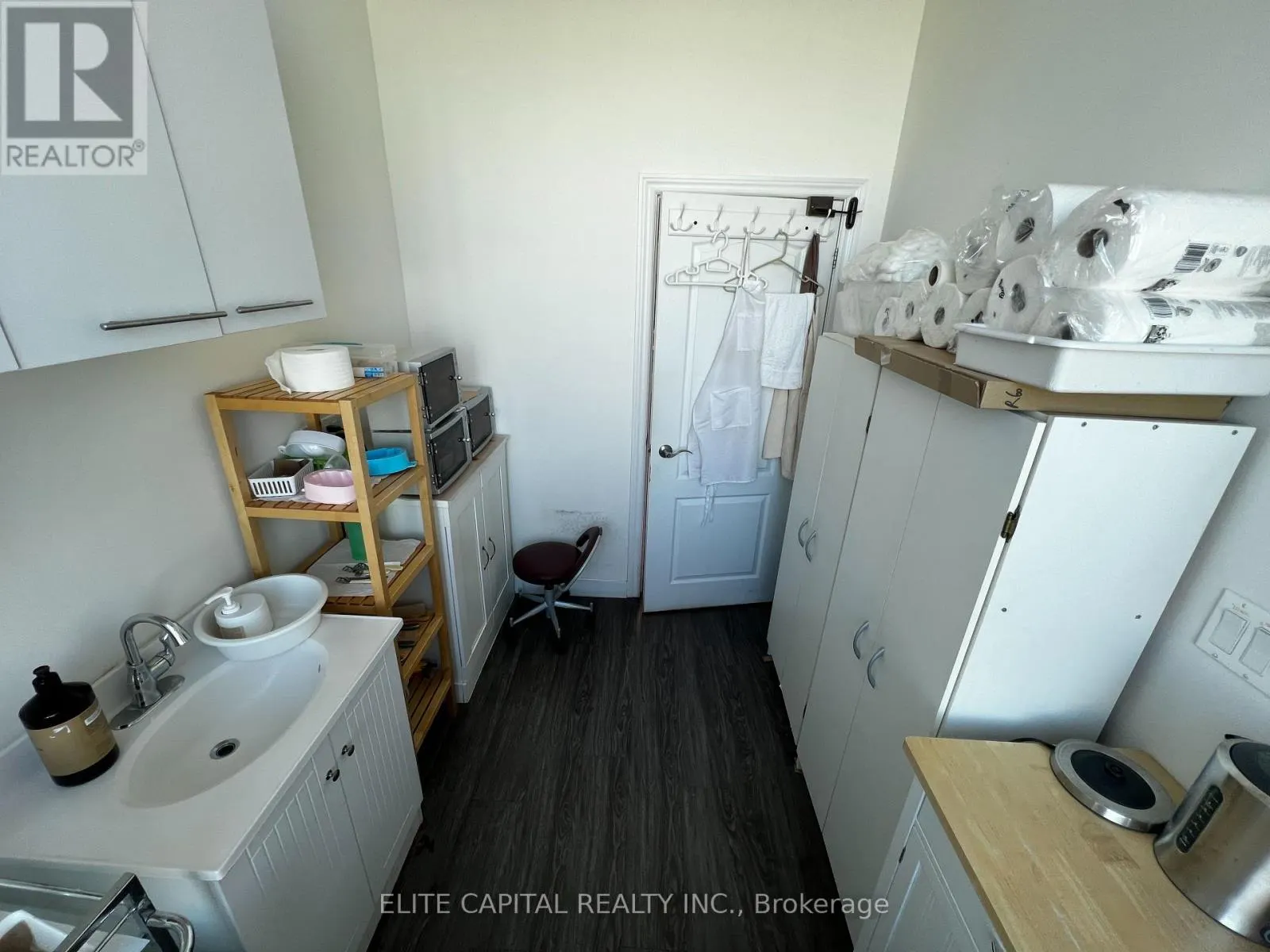 221A - 550 HIGHWAY 7 E