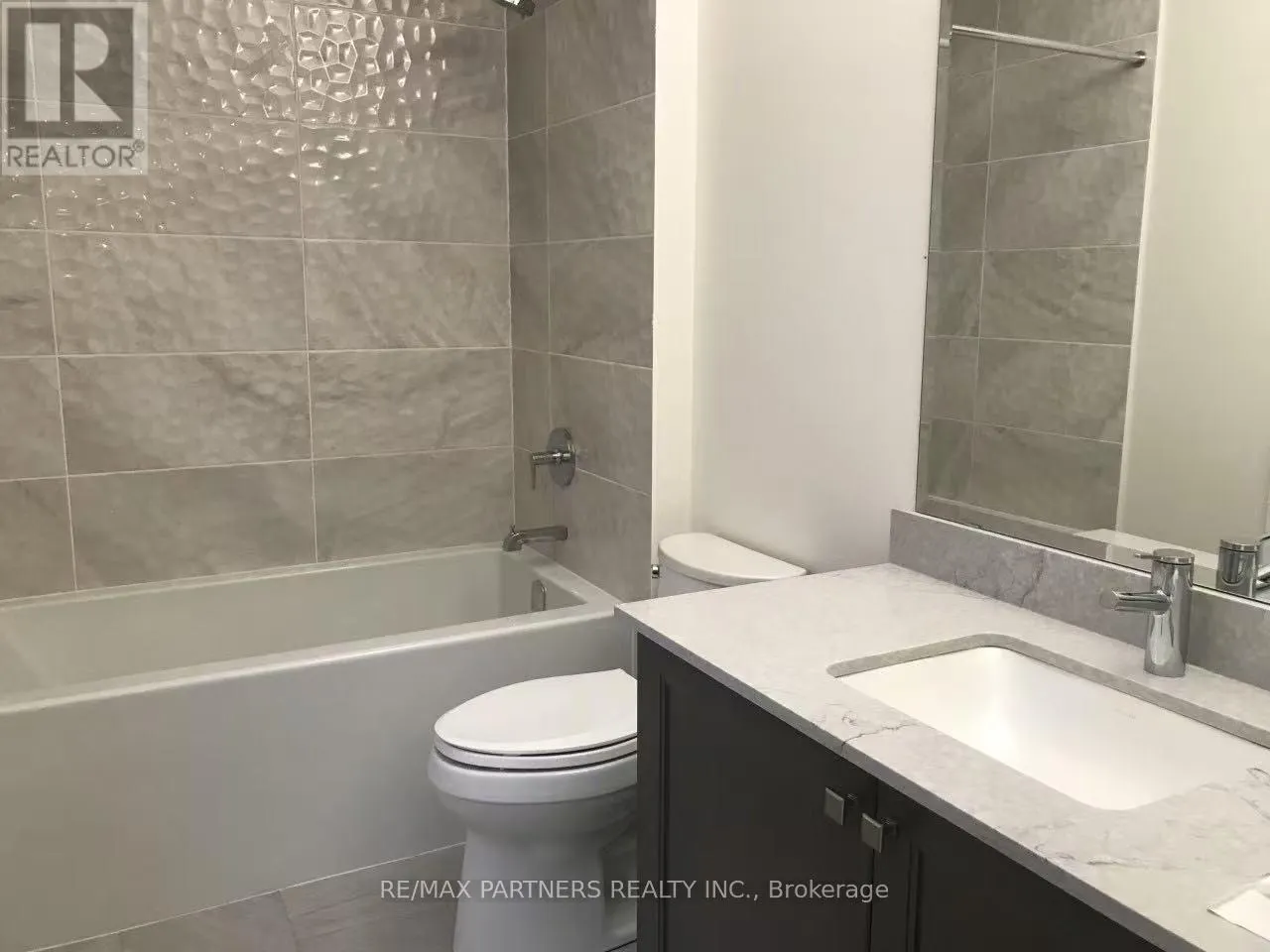 COACH - 9472 BAYVIEW AVENUE