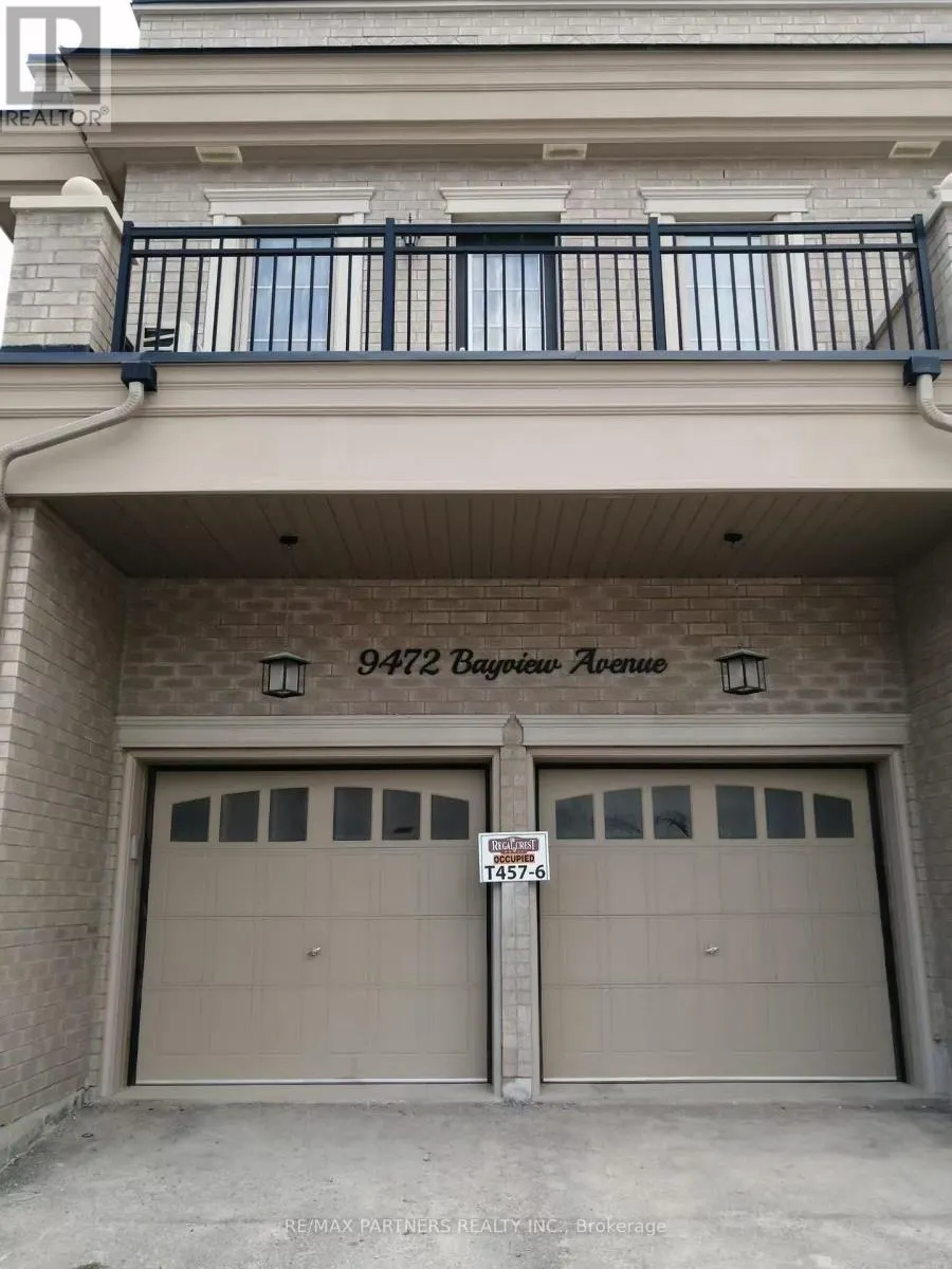 COACH - 9472 BAYVIEW AVENUE