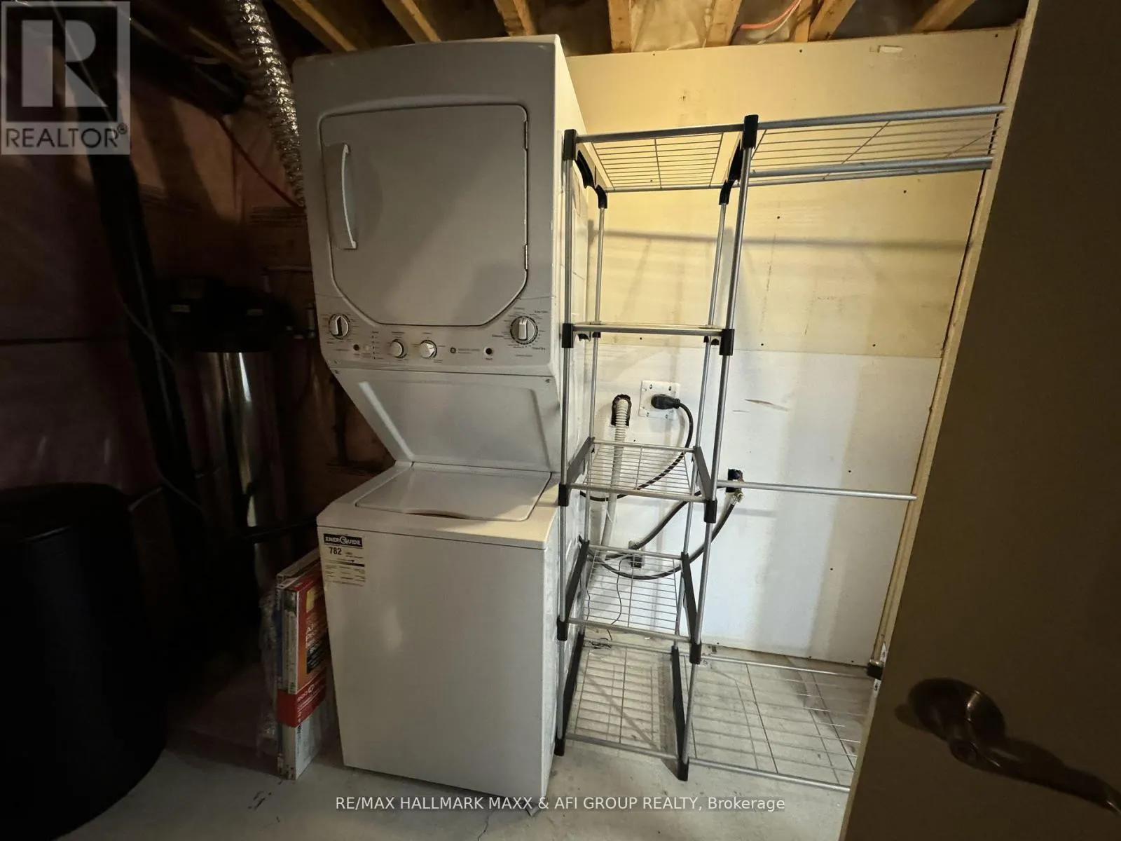 LOWER - 80 CHOUINARD WAY