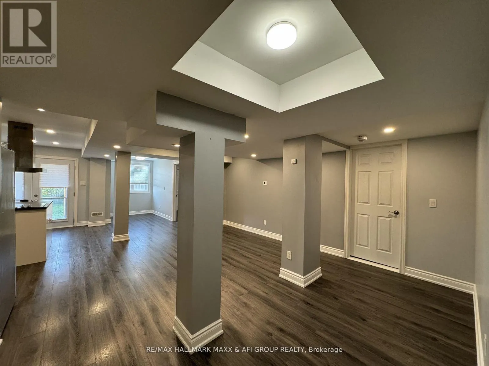 LOWER - 80 CHOUINARD WAY