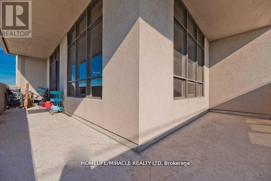 412 - 9235 JANE STREET