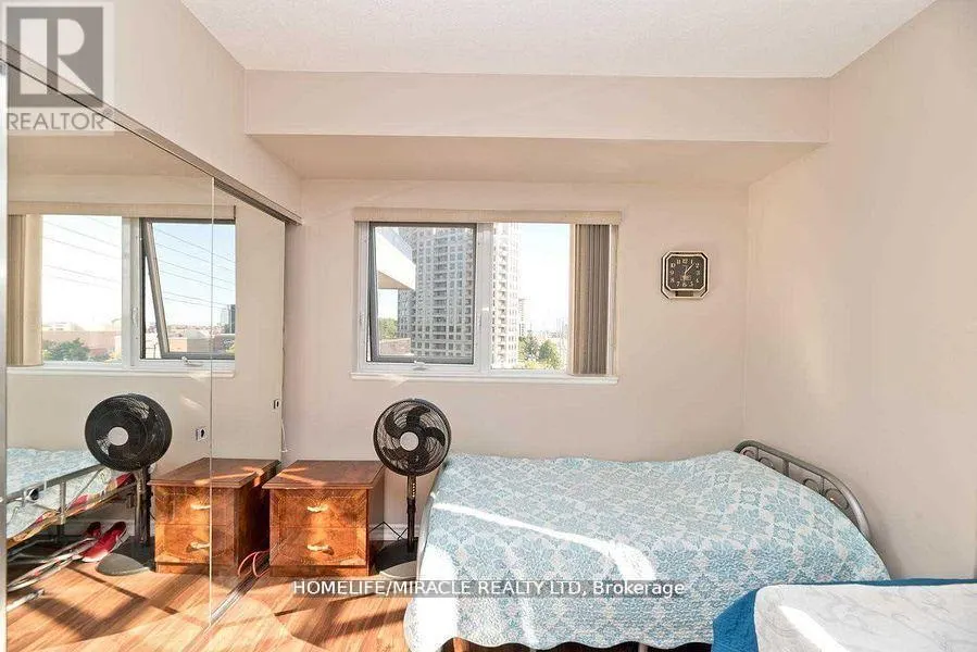 412 - 9235 JANE STREET