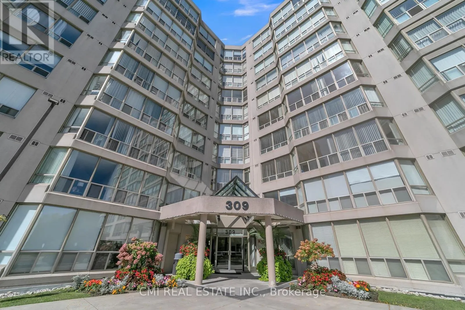 805 - 309 MAJOR MACKENZIE DRIVE E