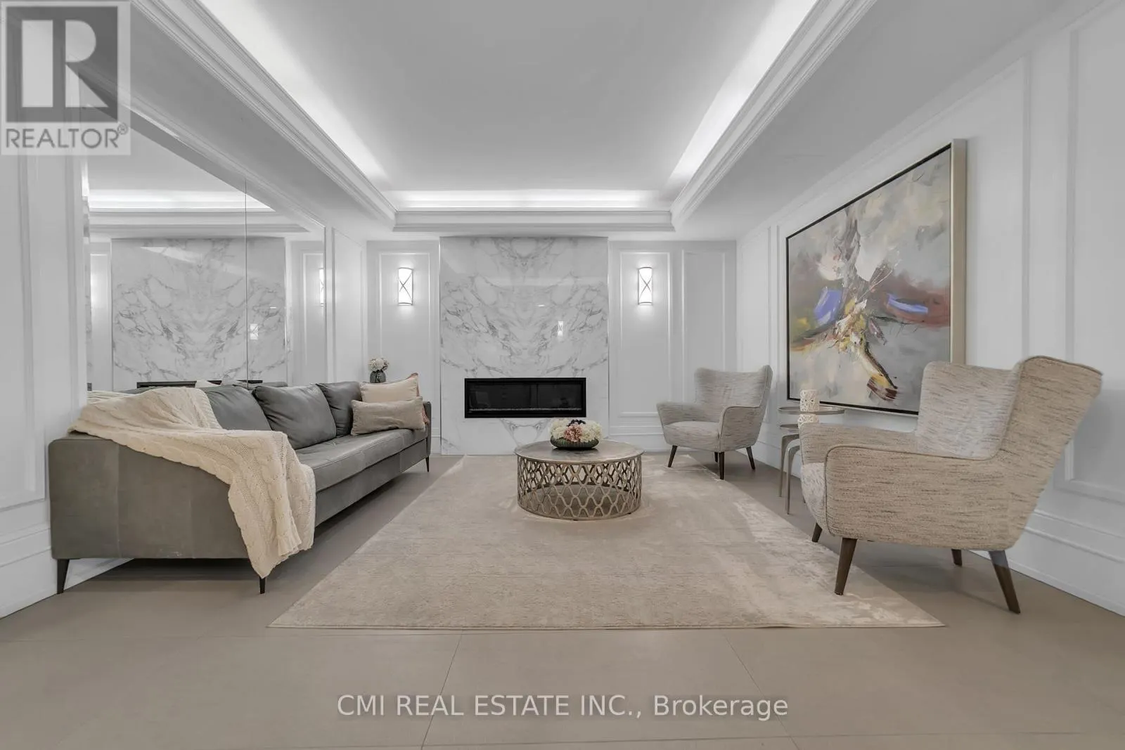 805 - 309 MAJOR MACKENZIE DRIVE E