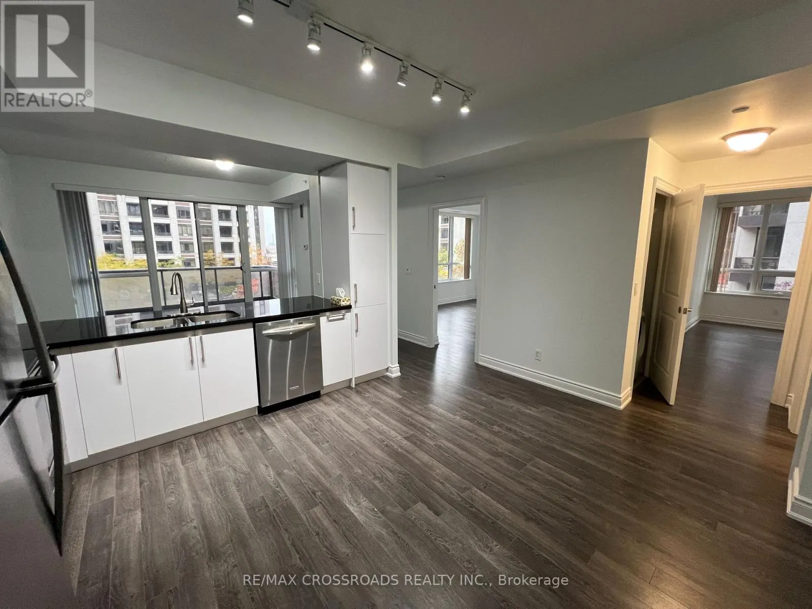 502 - 38 CEDARLAND DRIVE