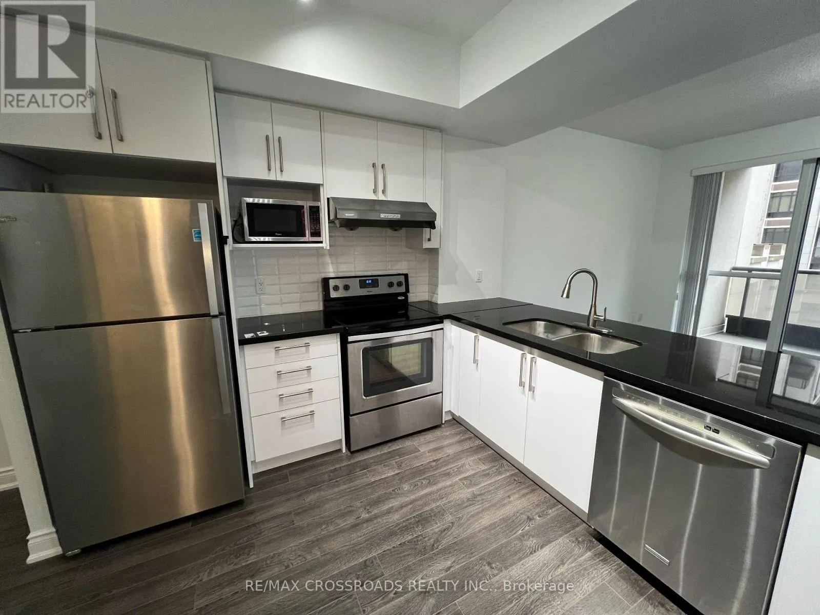 502 - 38 CEDARLAND DRIVE