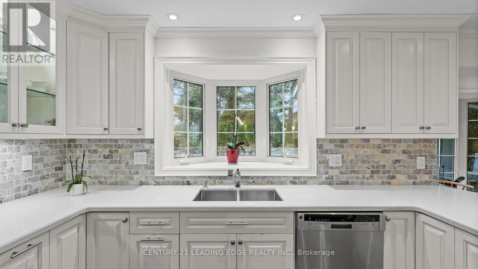 34 FOREST PARK CRESCENT