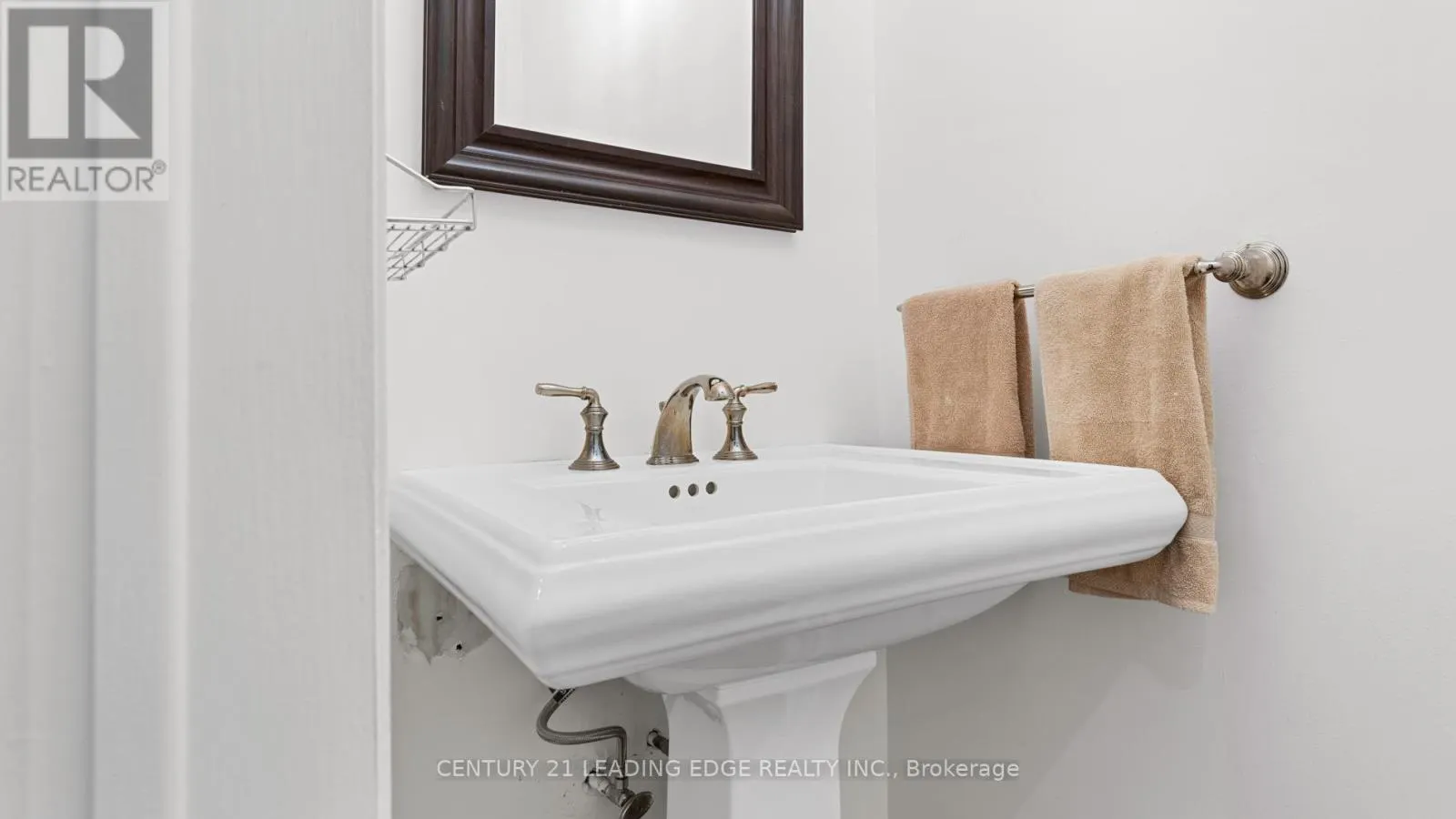 34 FOREST PARK CRESCENT