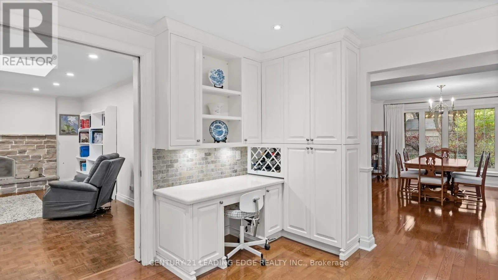 34 FOREST PARK CRESCENT