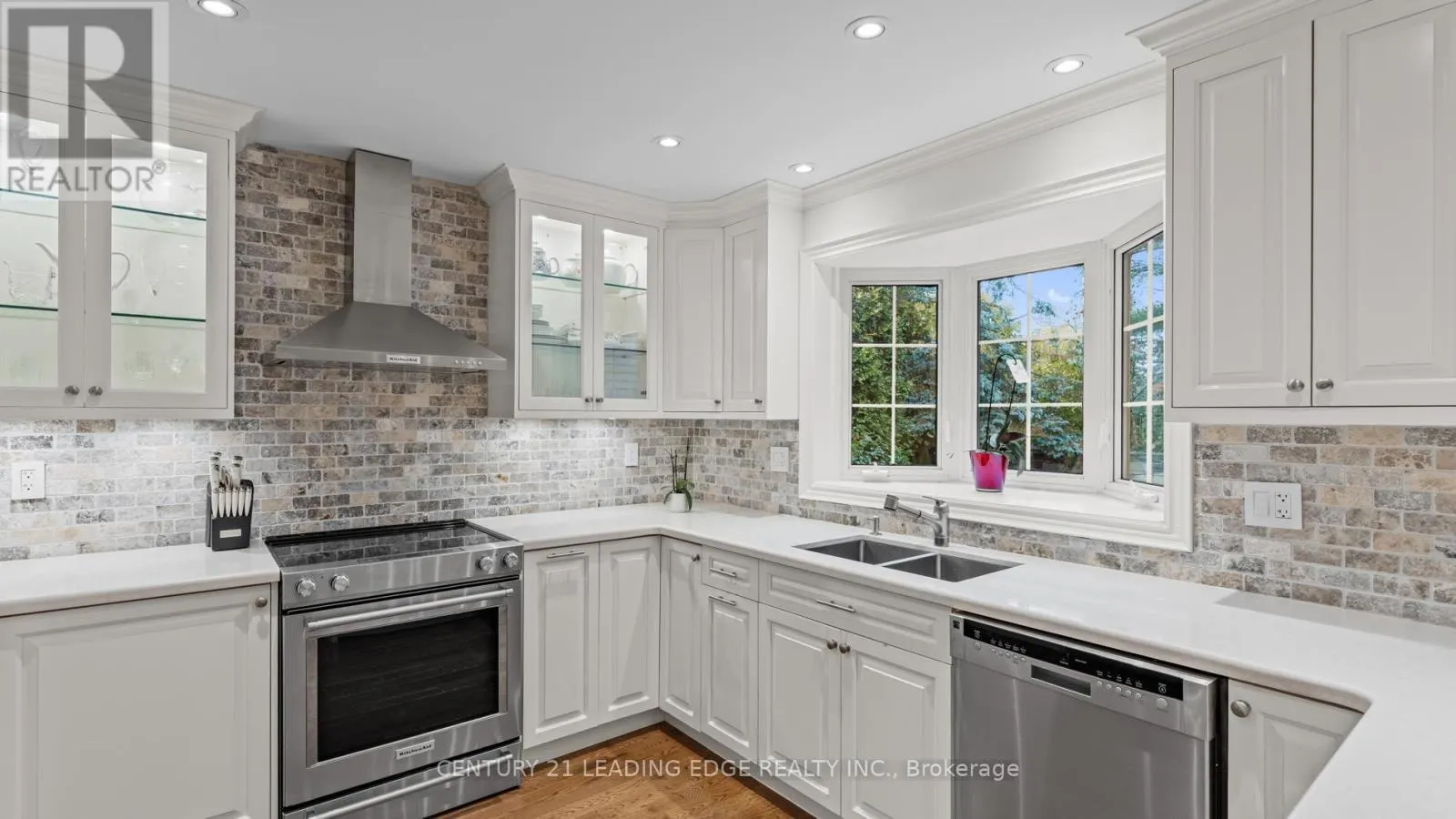 34 FOREST PARK CRESCENT