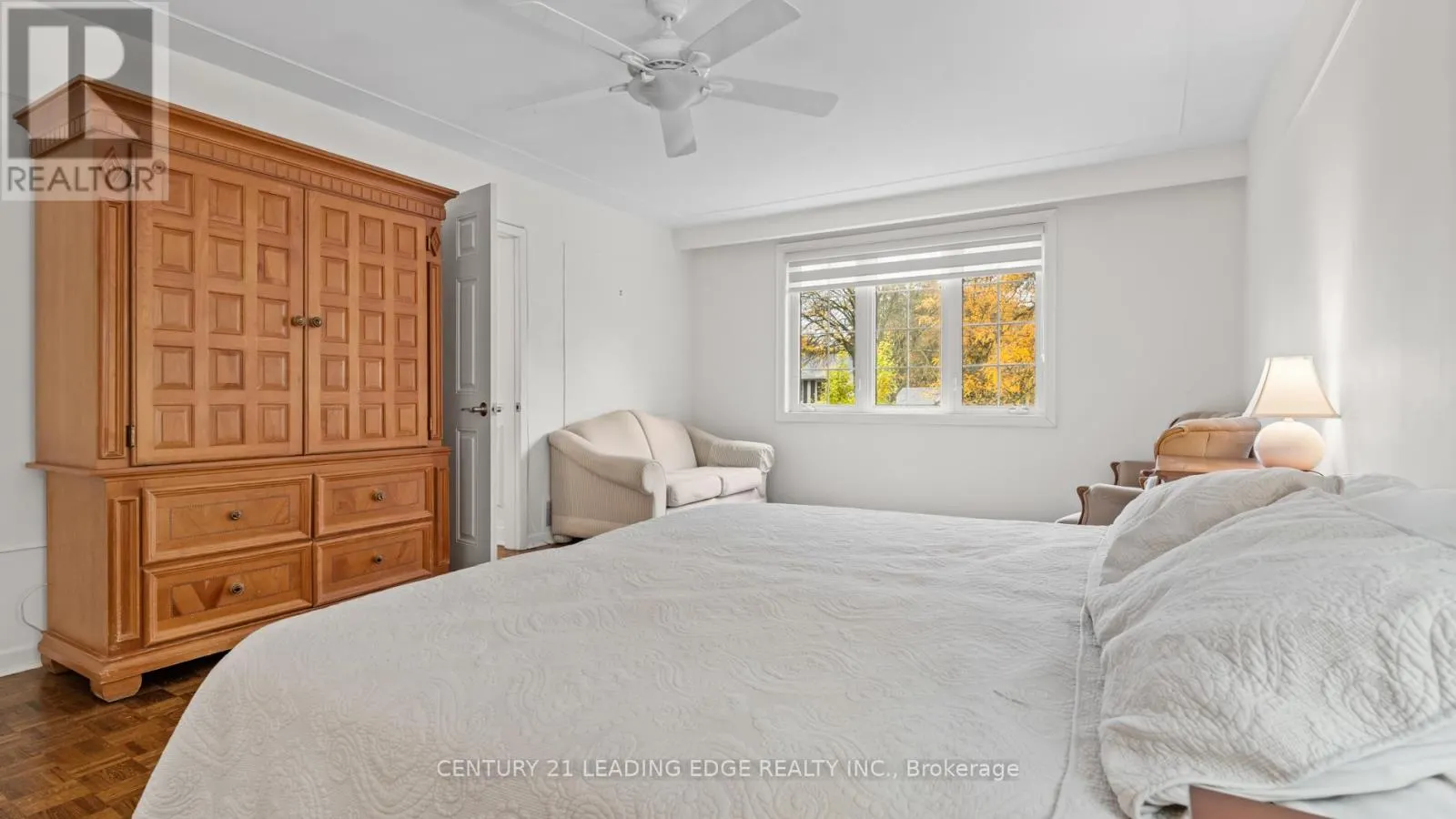 34 FOREST PARK CRESCENT