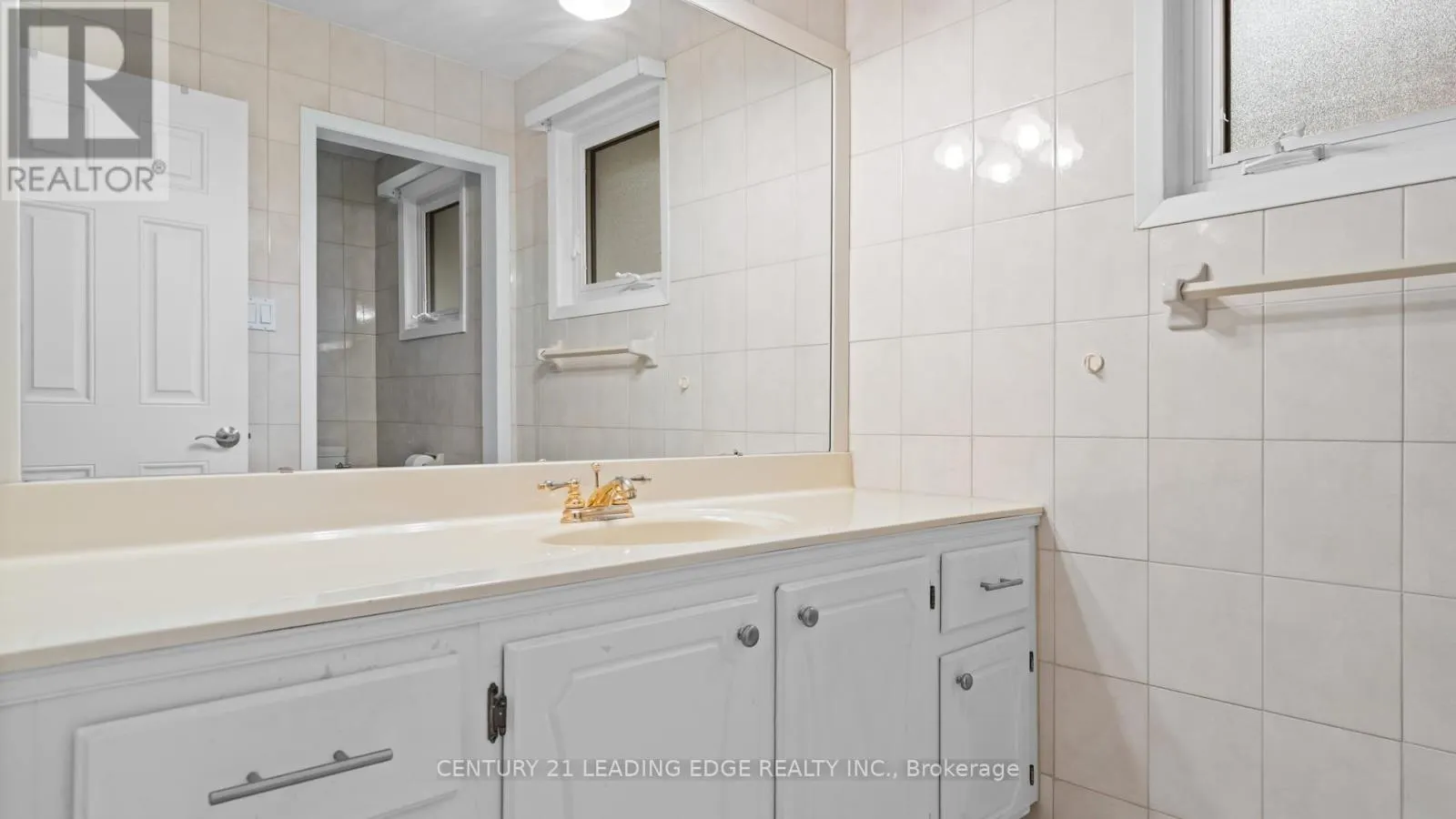 34 FOREST PARK CRESCENT