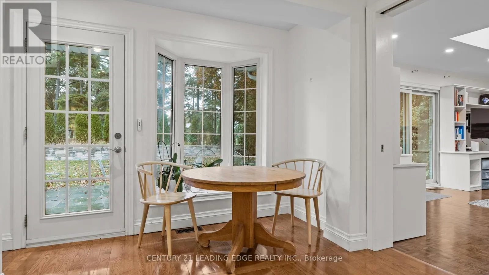 34 FOREST PARK CRESCENT