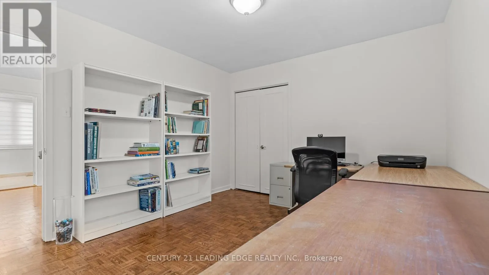 34 FOREST PARK CRESCENT